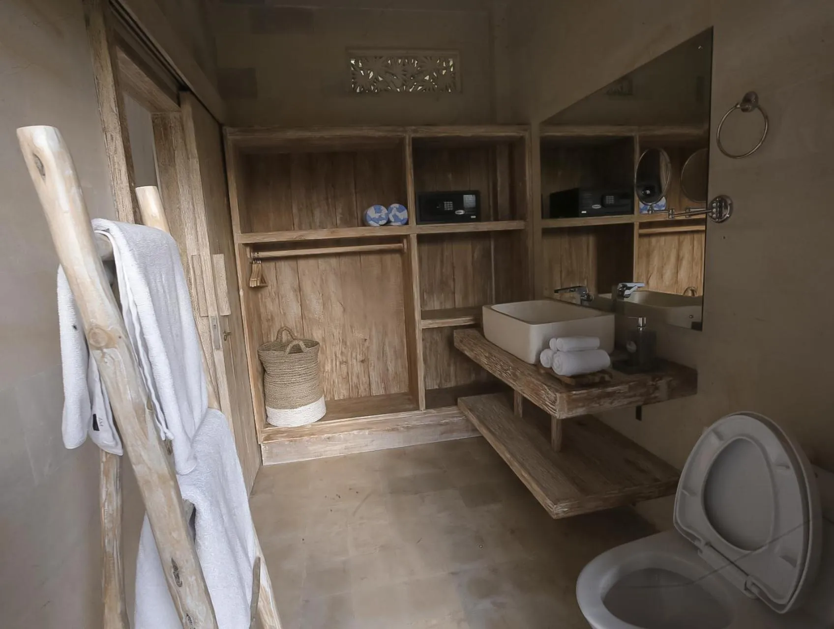 Bathroom in Angsoka Bungalow