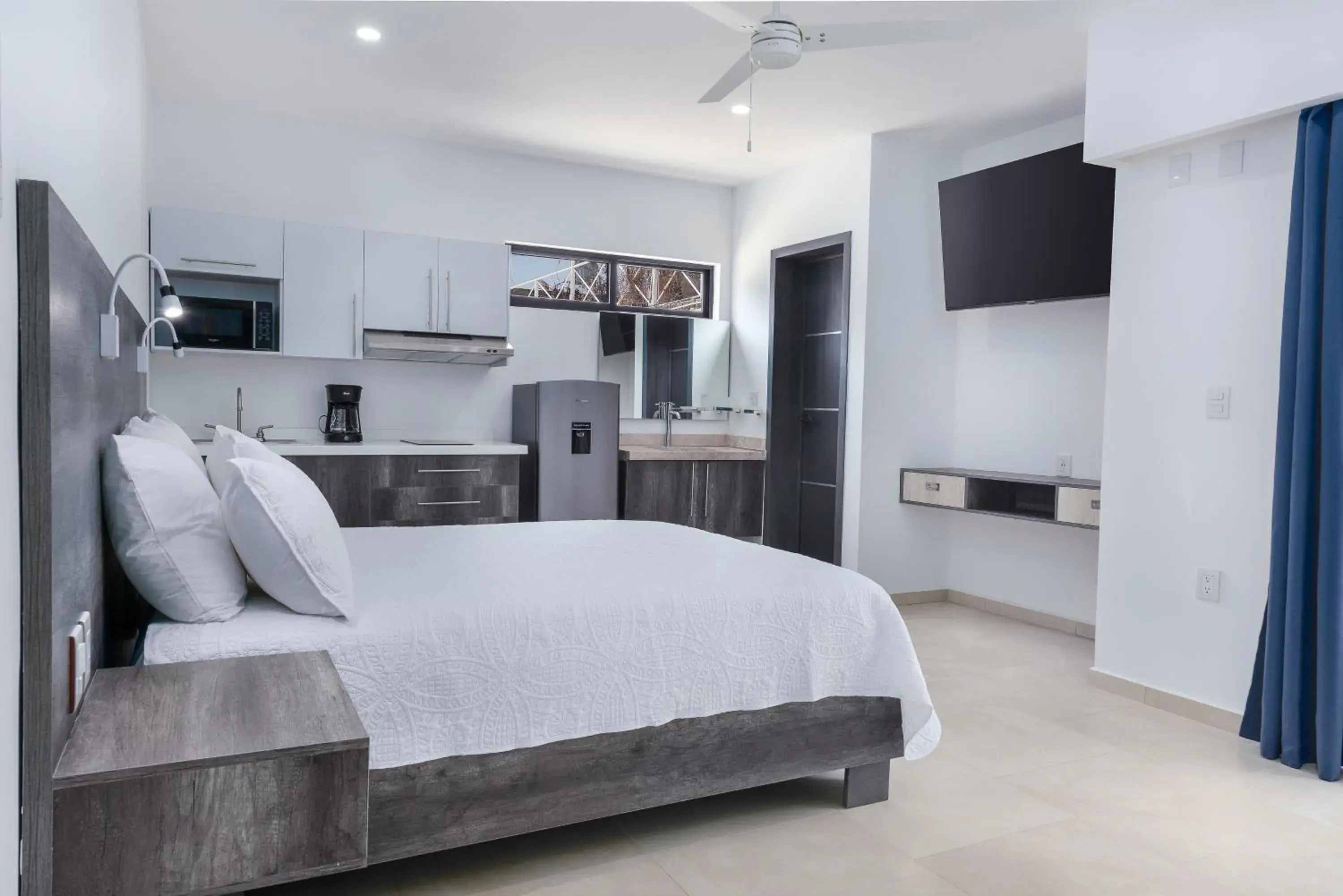 Superior Double Room - single occupancy in Casa Xtao Hotel Superior Double Room - single occupancy in Casa Xtao Hotel