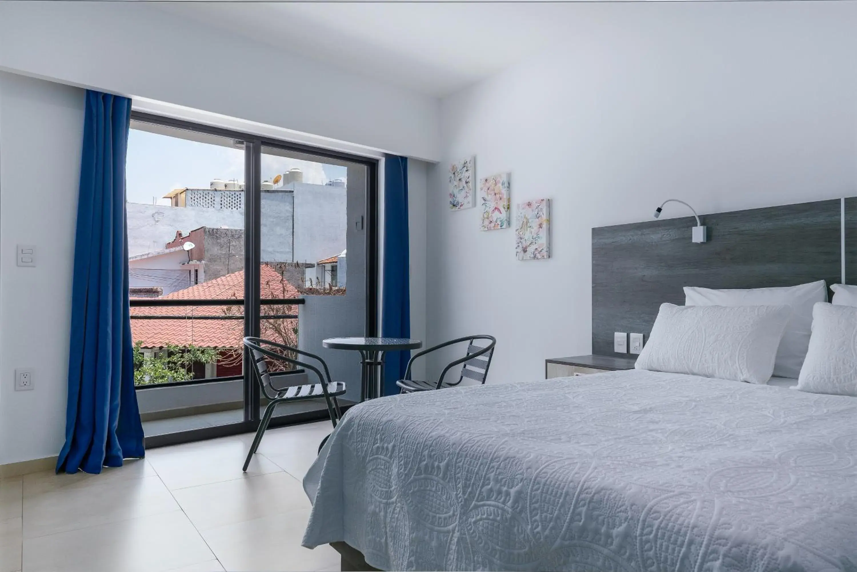 Deluxe Double Room - single occupancy in Casa Xtao Hotel Deluxe Double Room - single occupancy in Casa Xtao Hotel