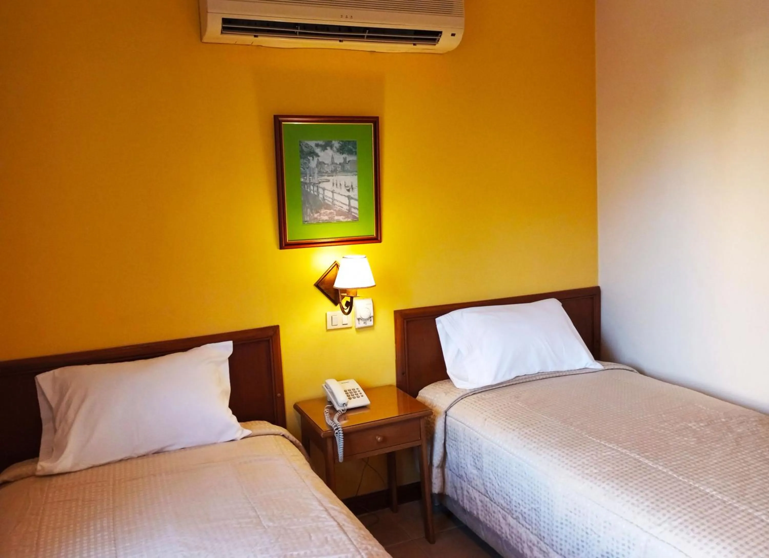 Bed in Hotel Bristol Asuncion