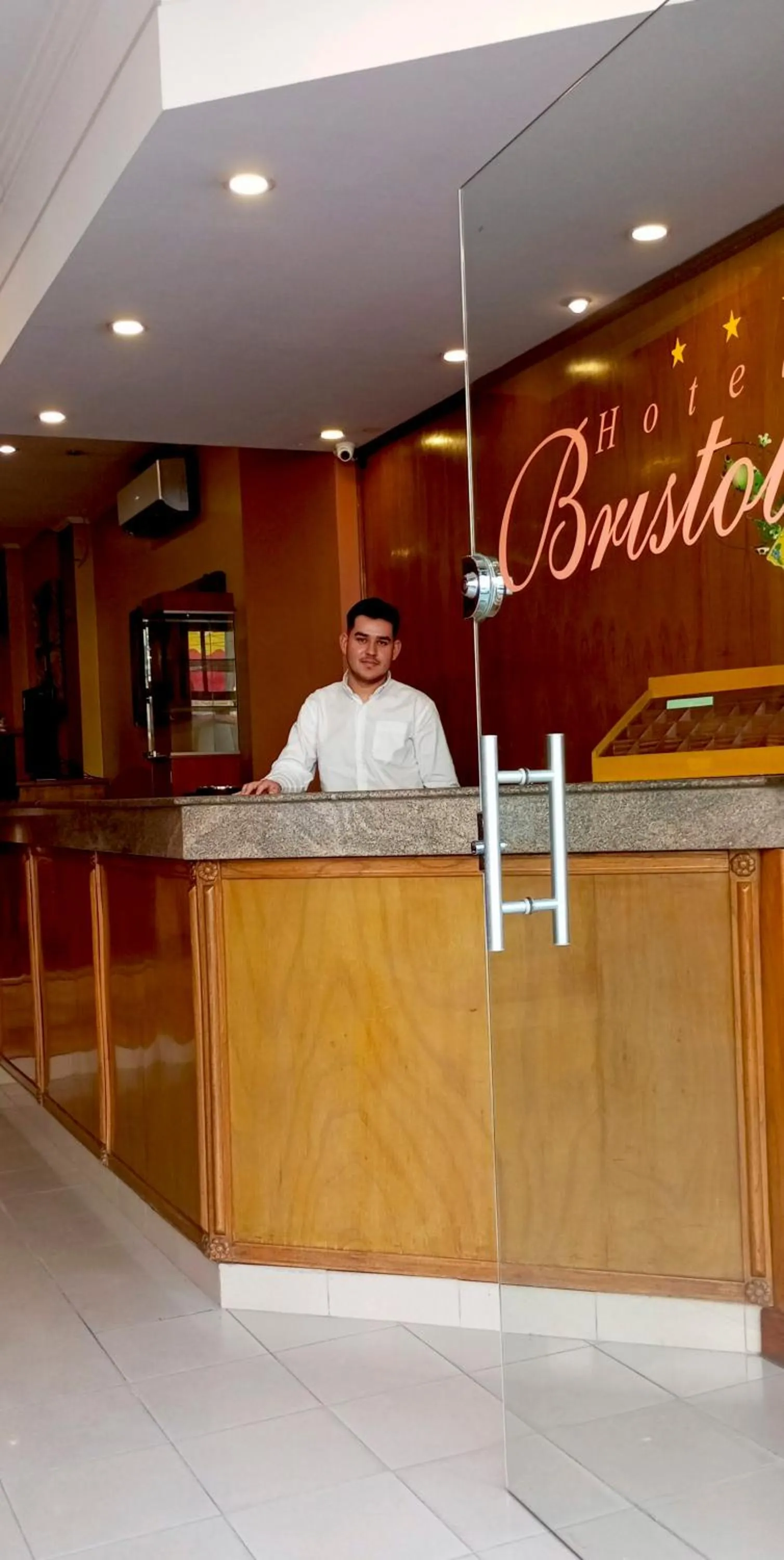 Lobby or reception in Hotel Bristol Asuncion