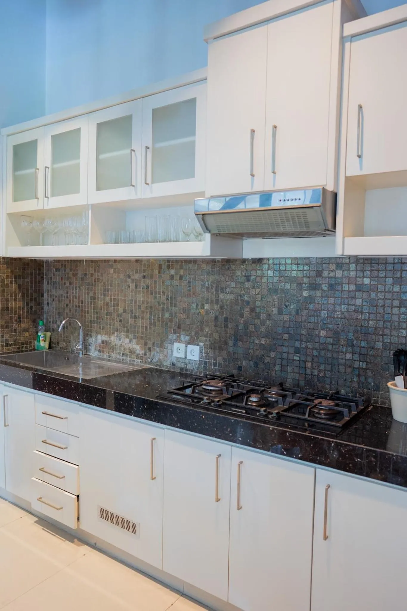 Kitchen or kitchenette in The Kumpi Villas