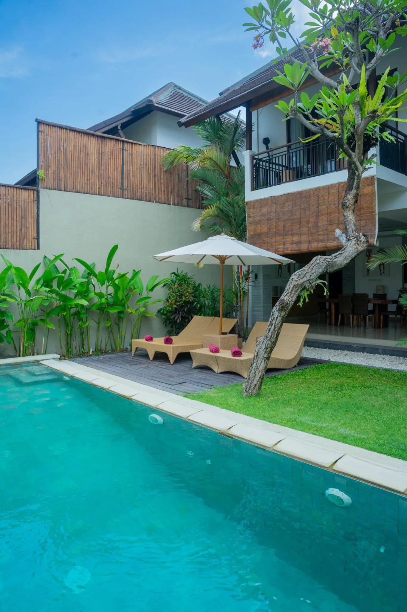 Swimming pool in The Kumpi Villas