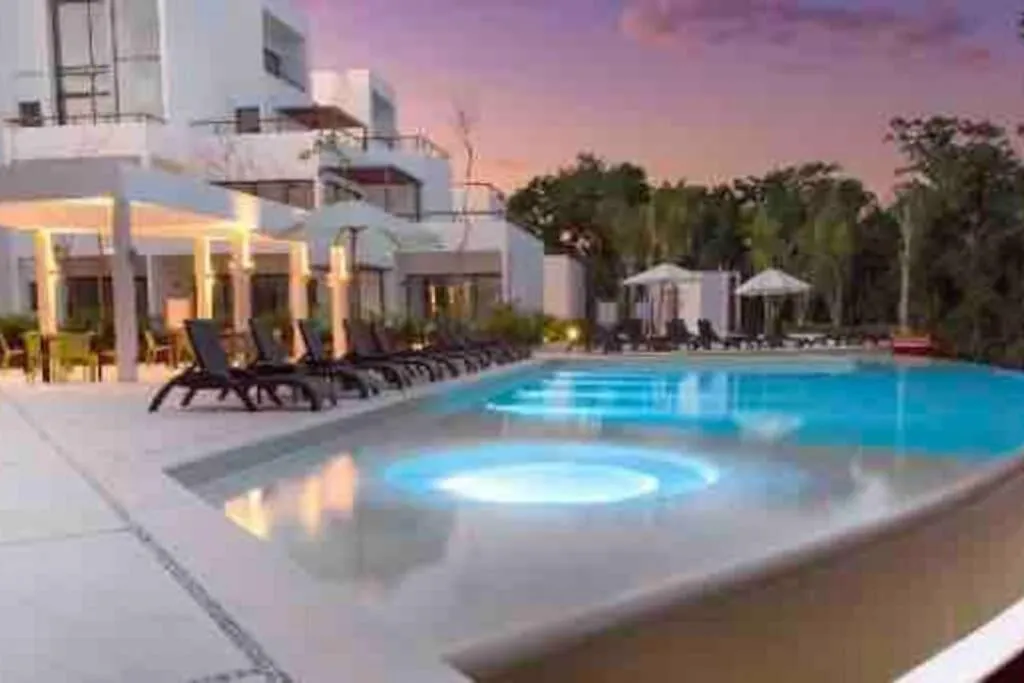 Property building in Luxury Apartment with M Benz and & Driver Included