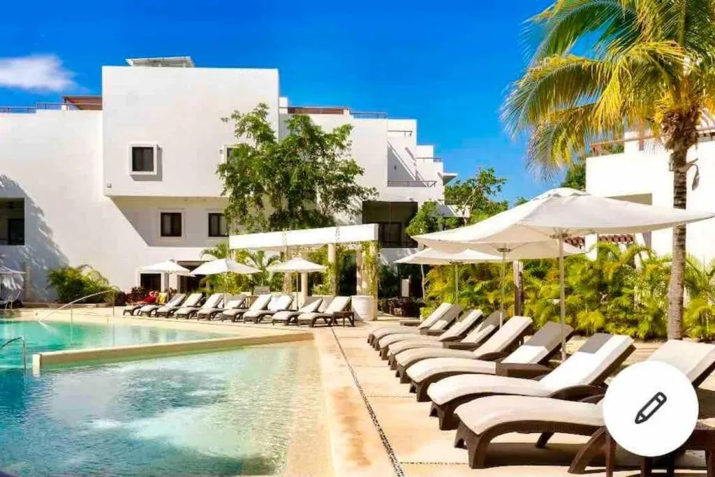 Property building in Luxury Apartment with M Benz and & Driver Included