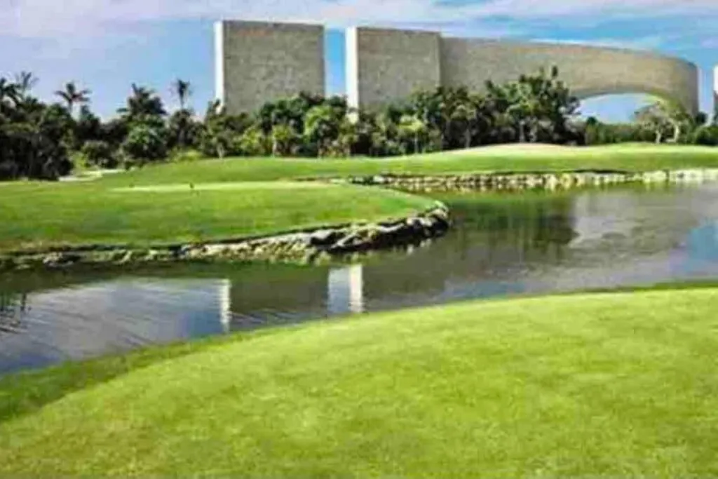 Luxury Apartment with M Benz and & Driver Included