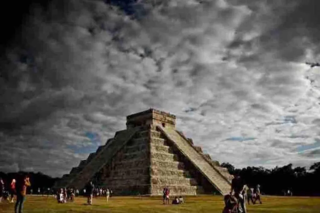 Luxury Apartment with M Benz and & Driver Included