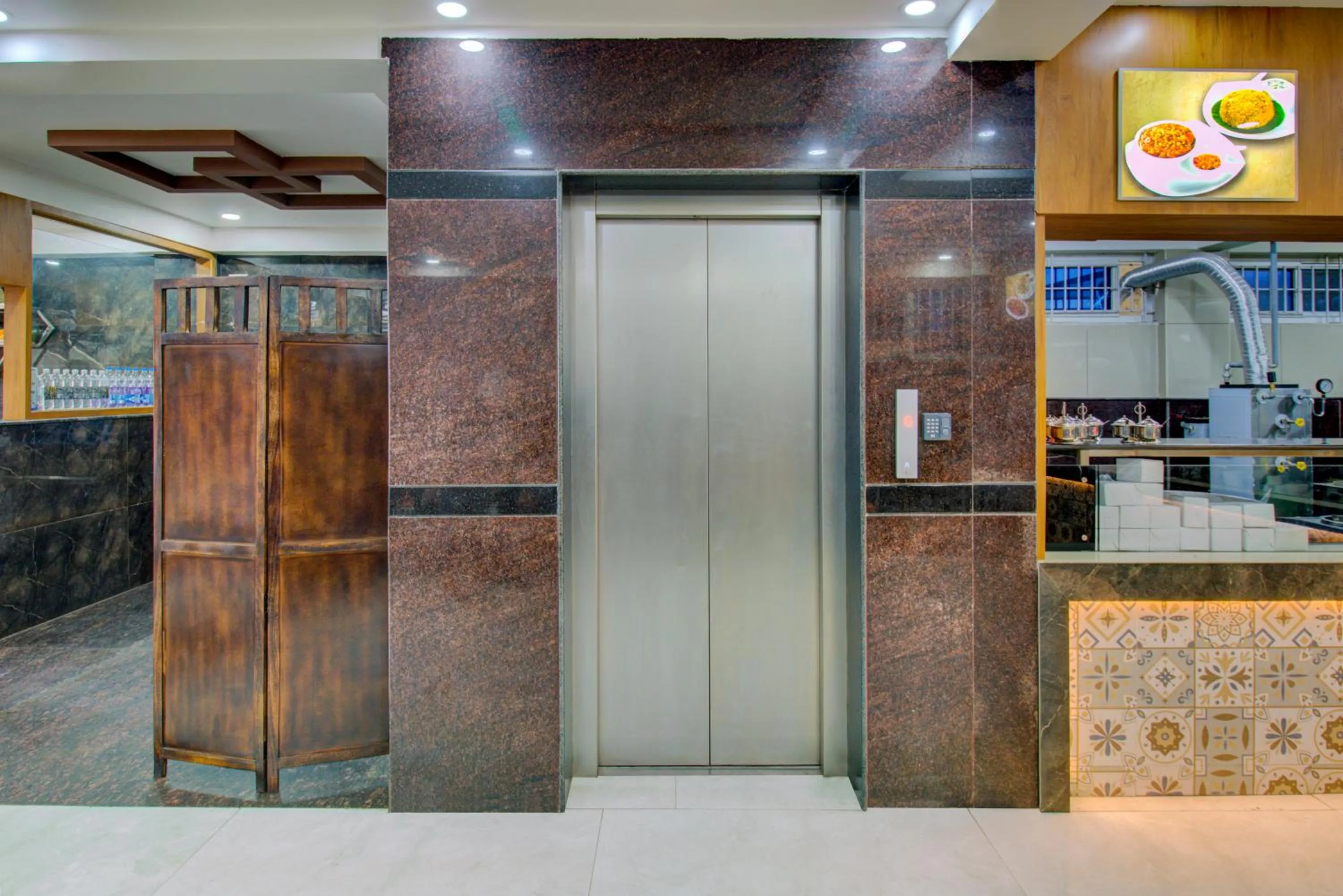 elevator in Treebo Fortune Stay Inn