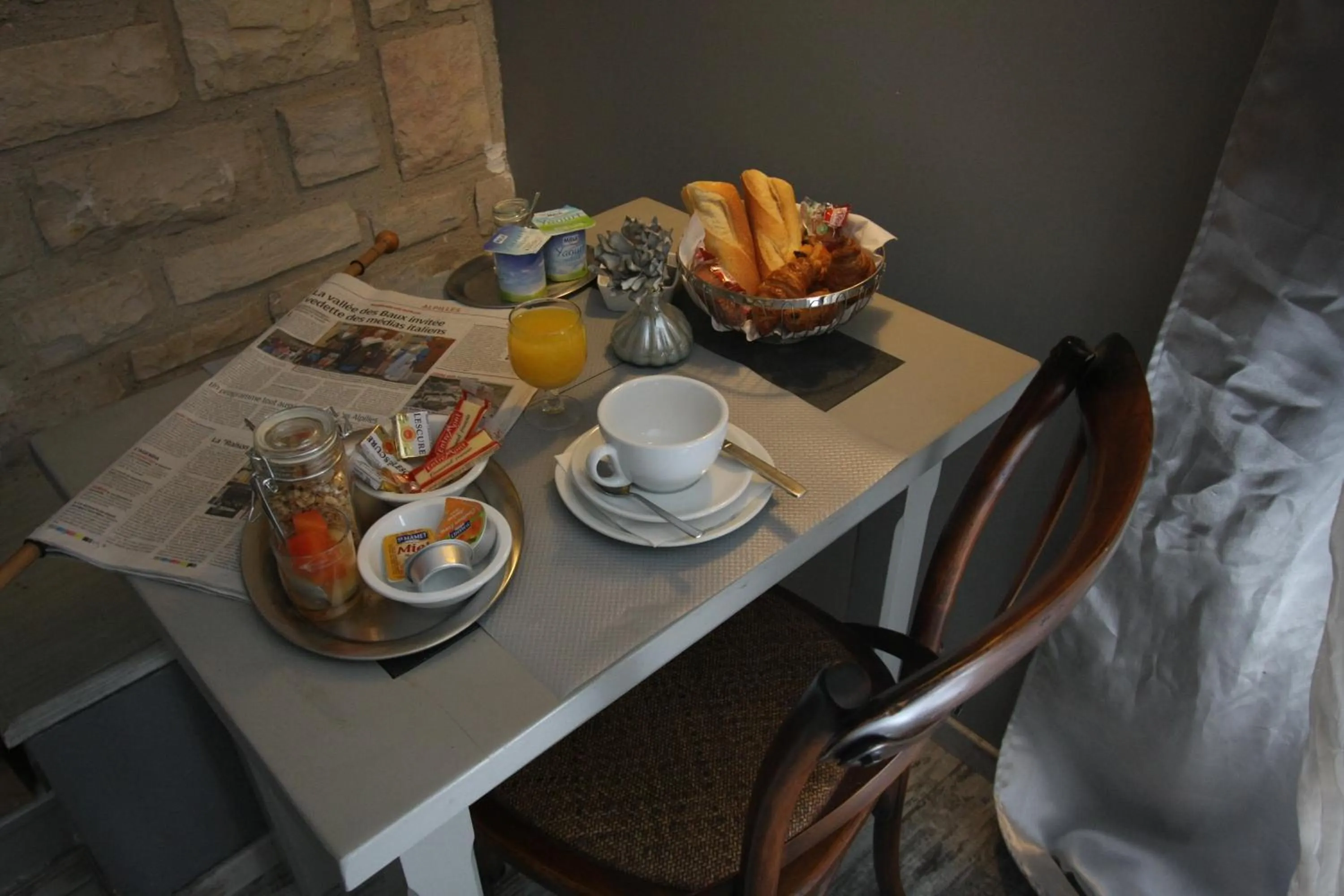 Breakfast in Hotel Van Gogh