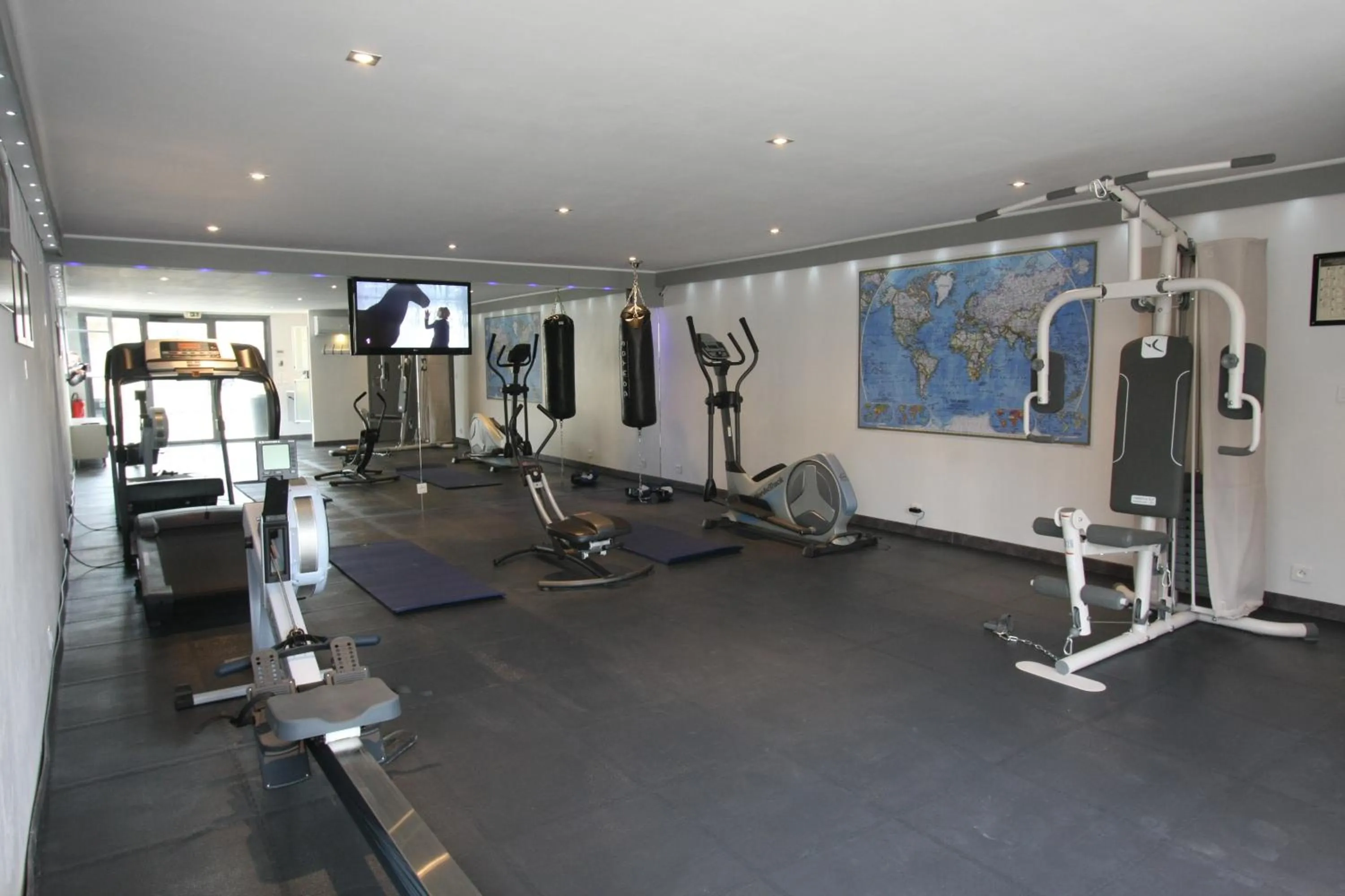 Fitness centre/facilities in Hotel Van Gogh