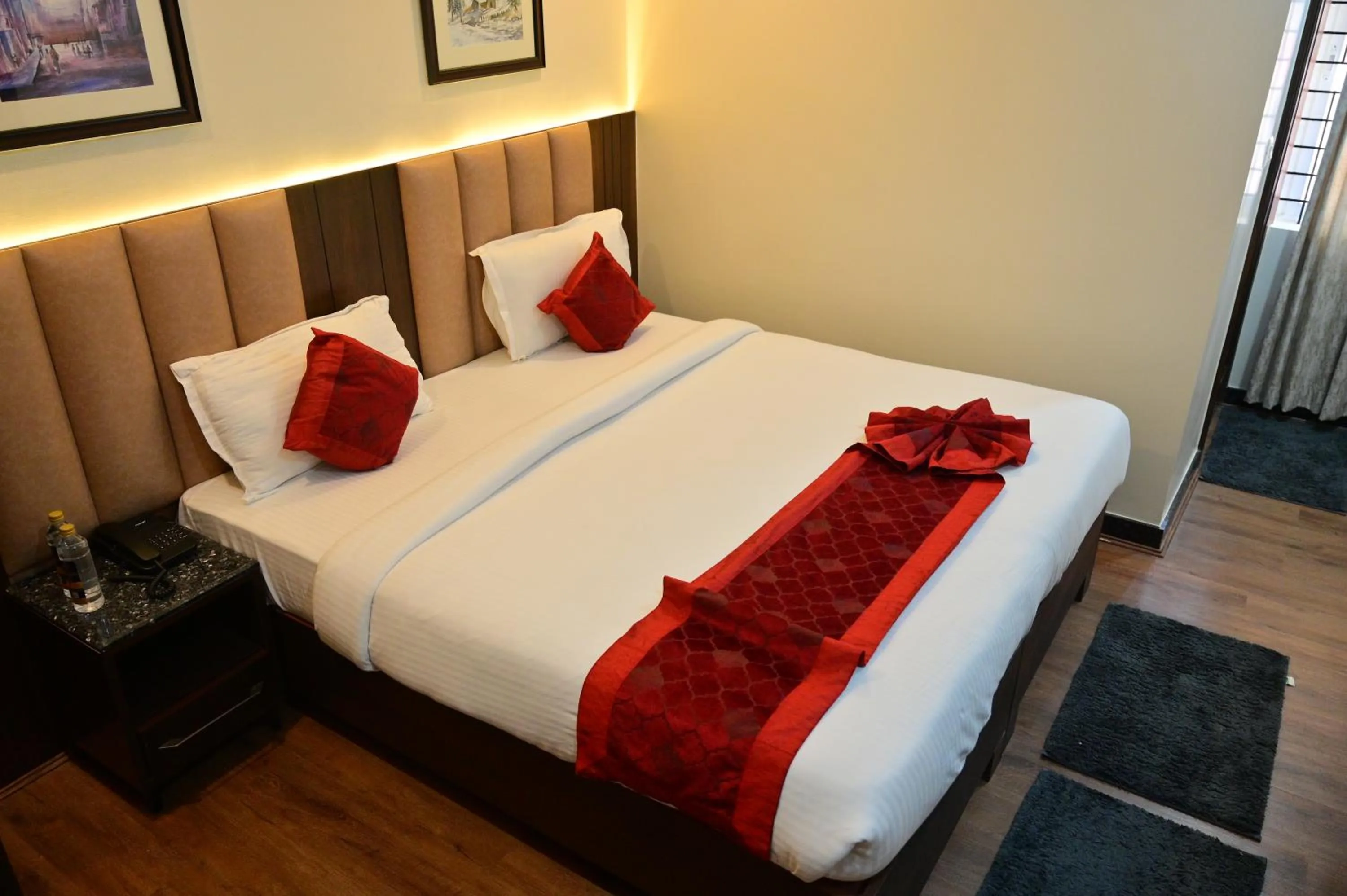 Bedroom in Hotel Golden Riviera