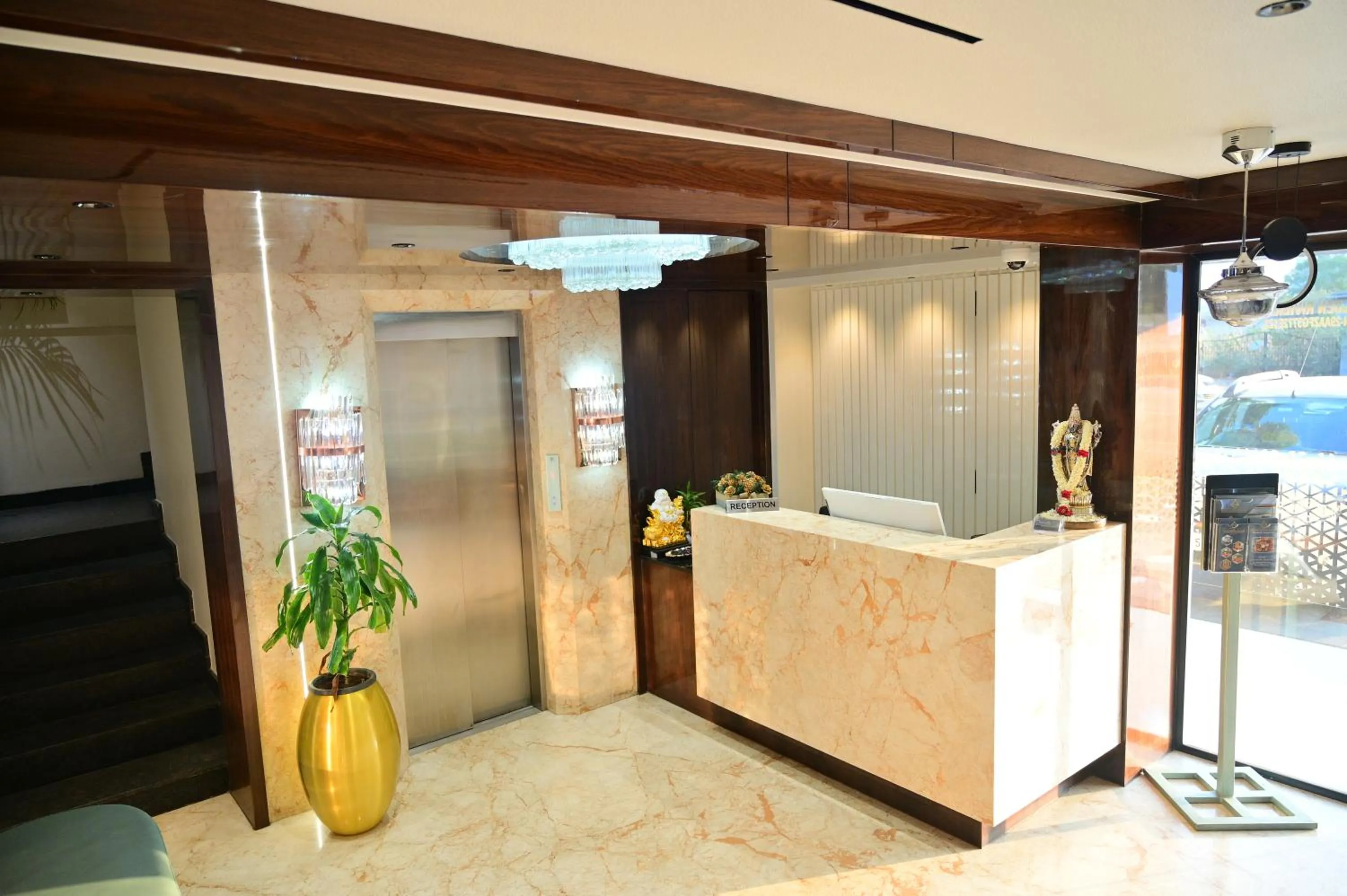 Lobby or reception in Hotel Golden Riviera