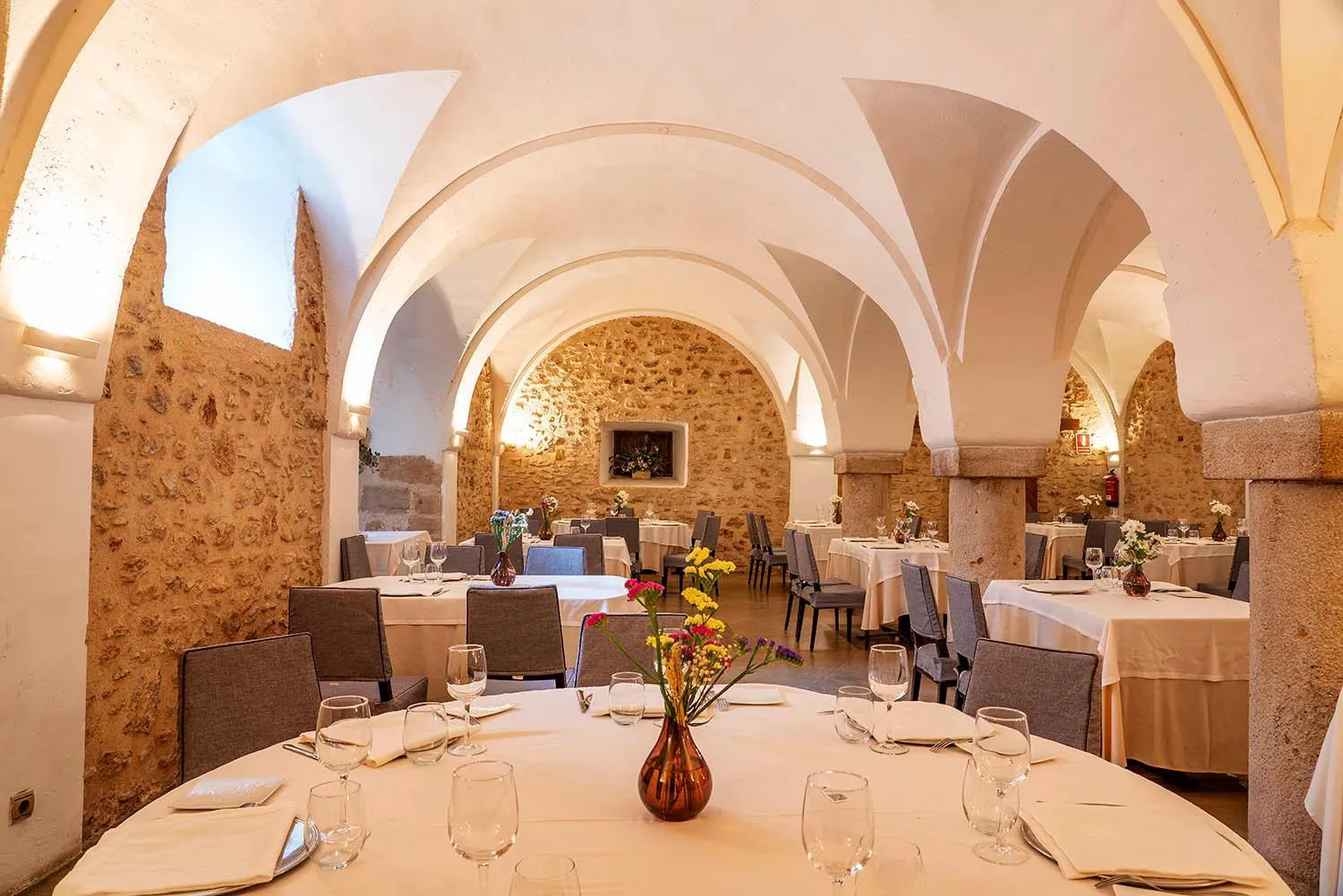 Restaurant/places to eat in Castillo De Pilas Bonas