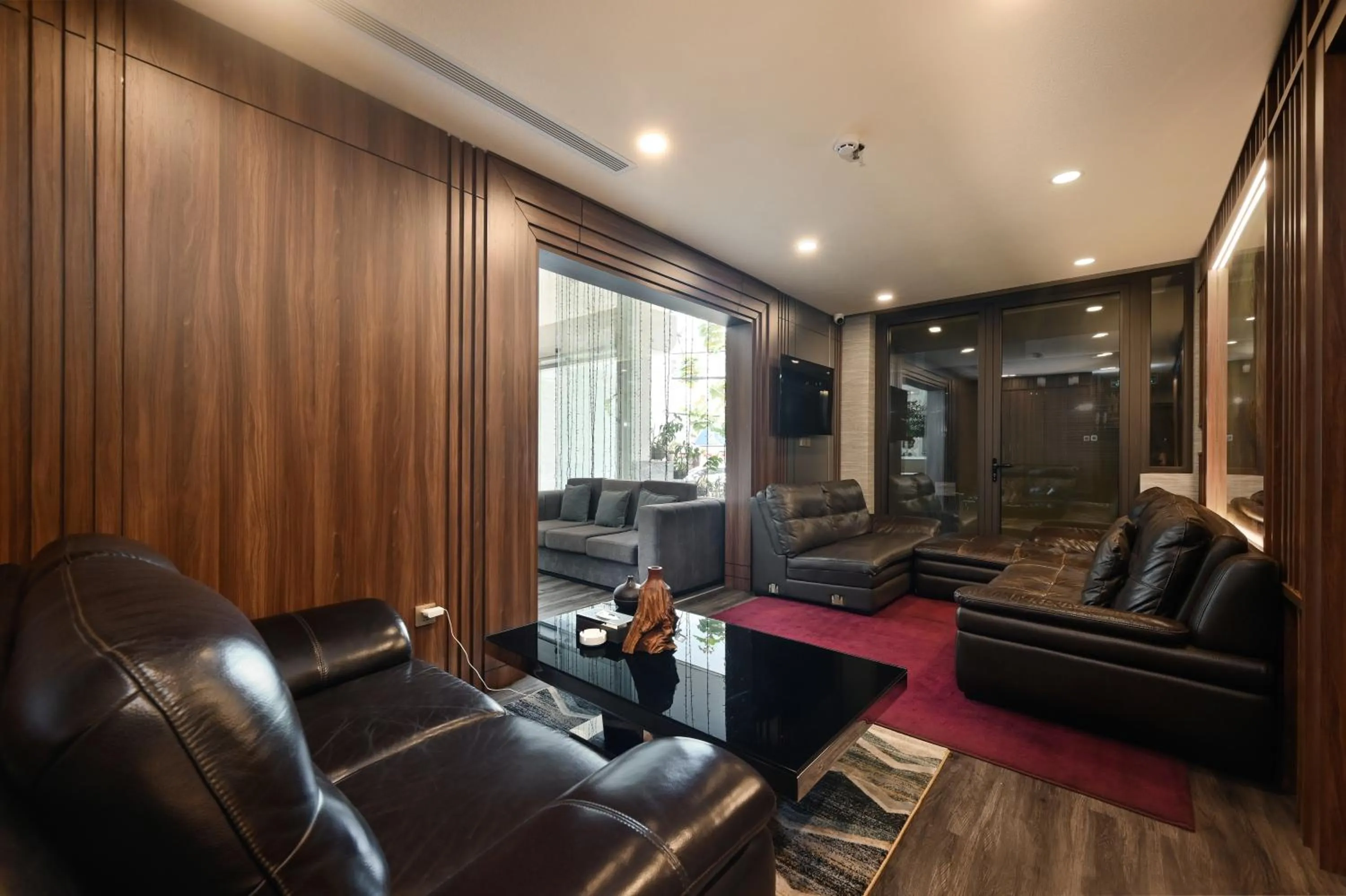 Lobby or reception in The Moon 2 Hotel