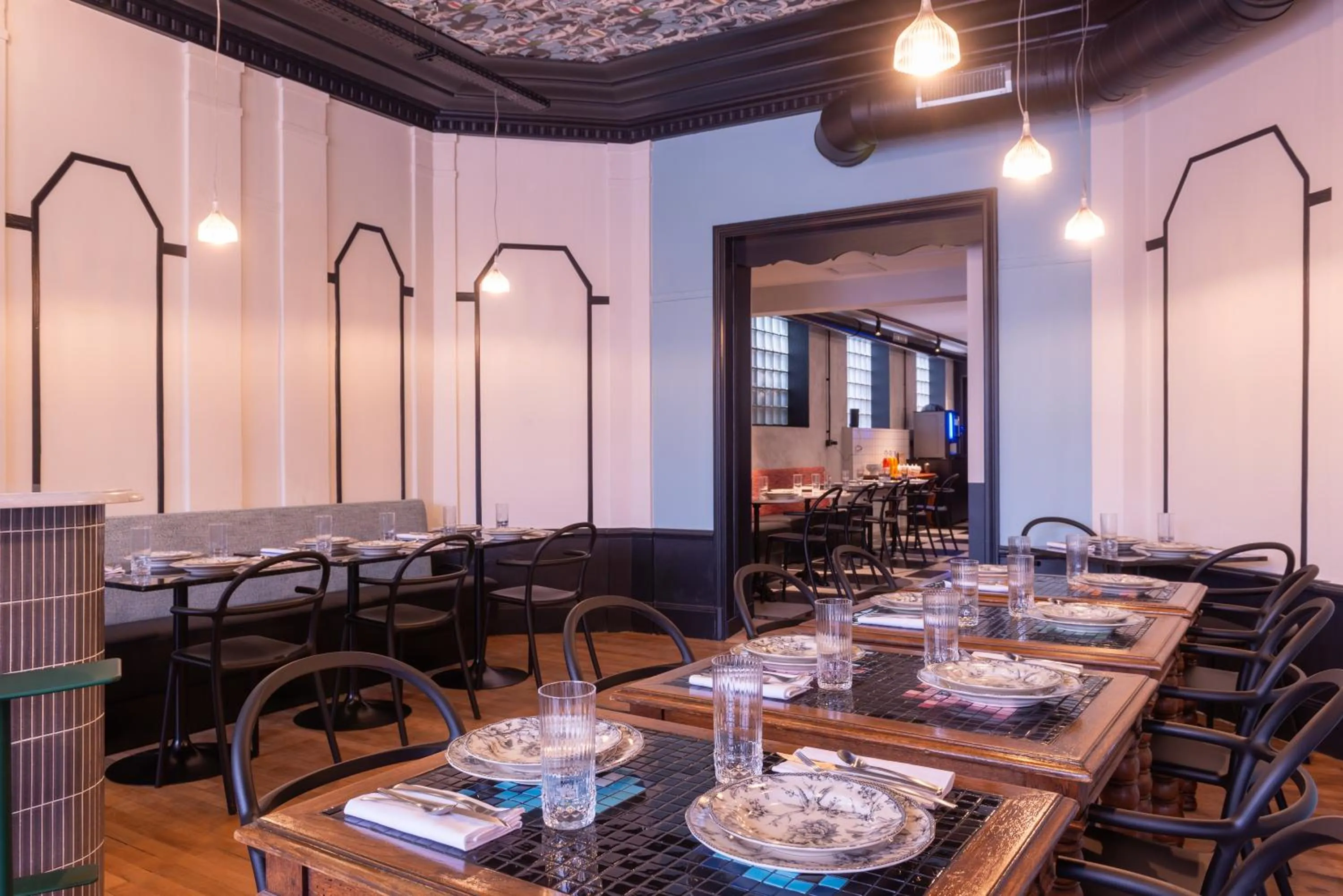 Lounge or bar in LABE Hôtel Tours Centre Gare