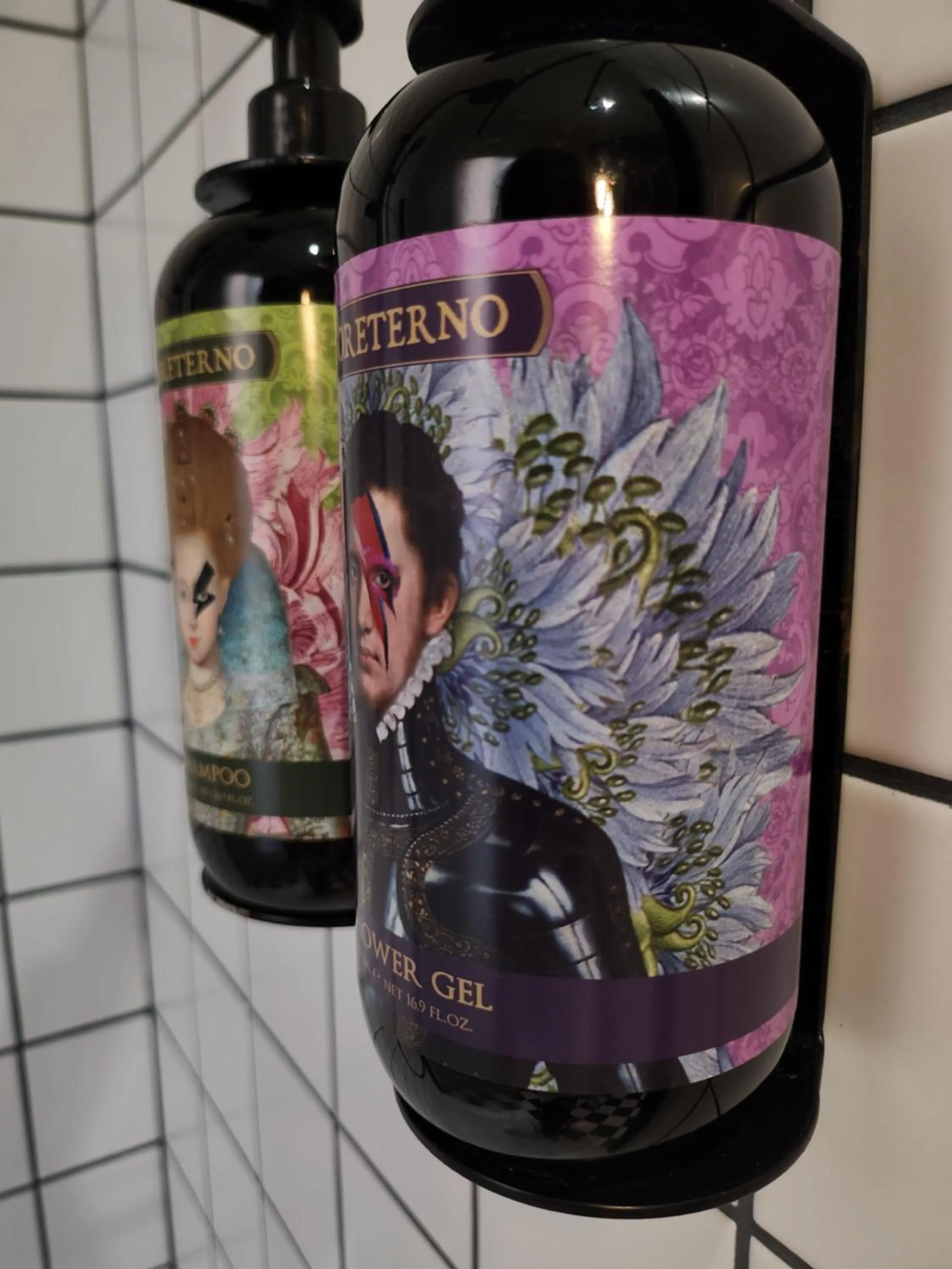 Shower in LABE Hôtel Tours Centre Gare