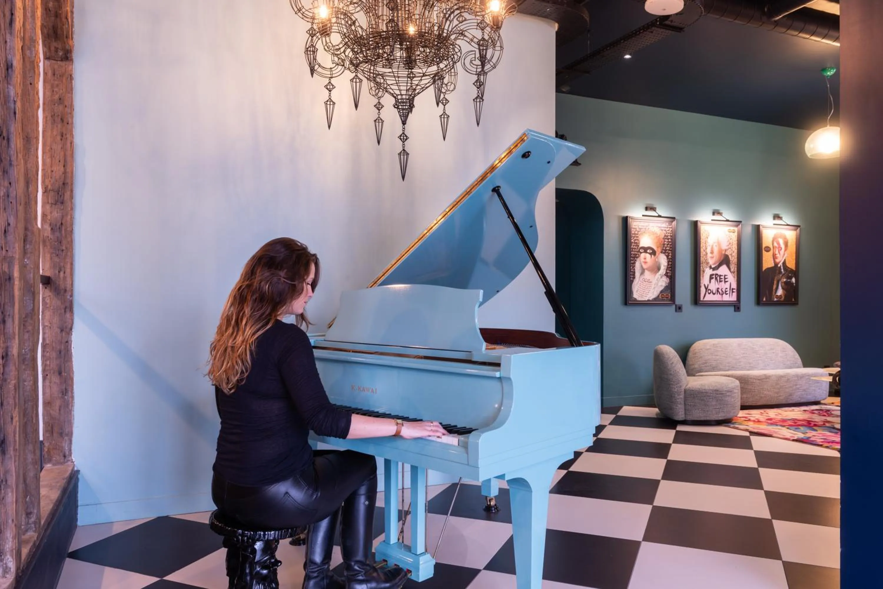 Property building in LABE Hôtel Tours Centre Gare