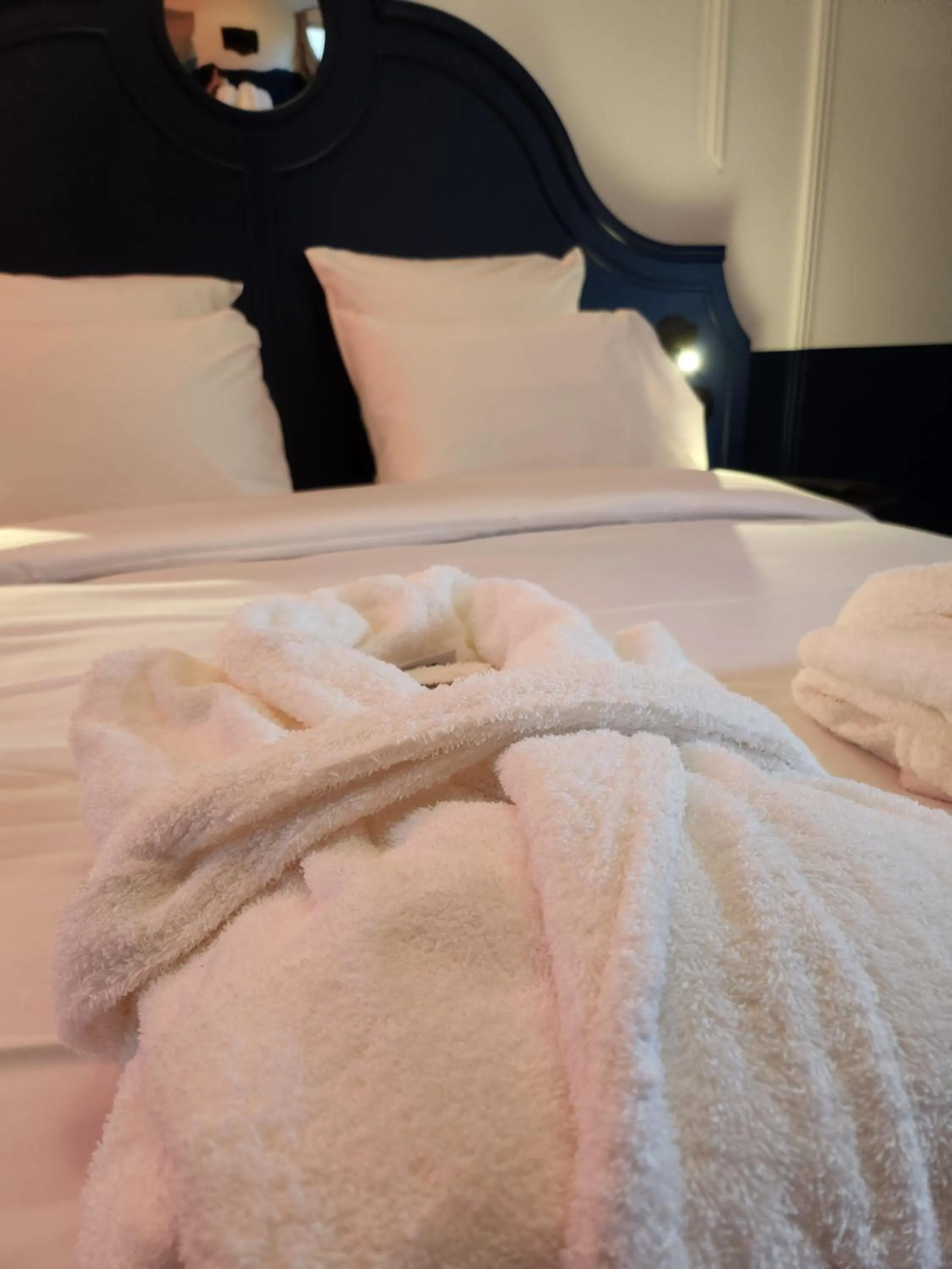 Bedroom, Bed in LABE Hôtel Tours Centre Gare