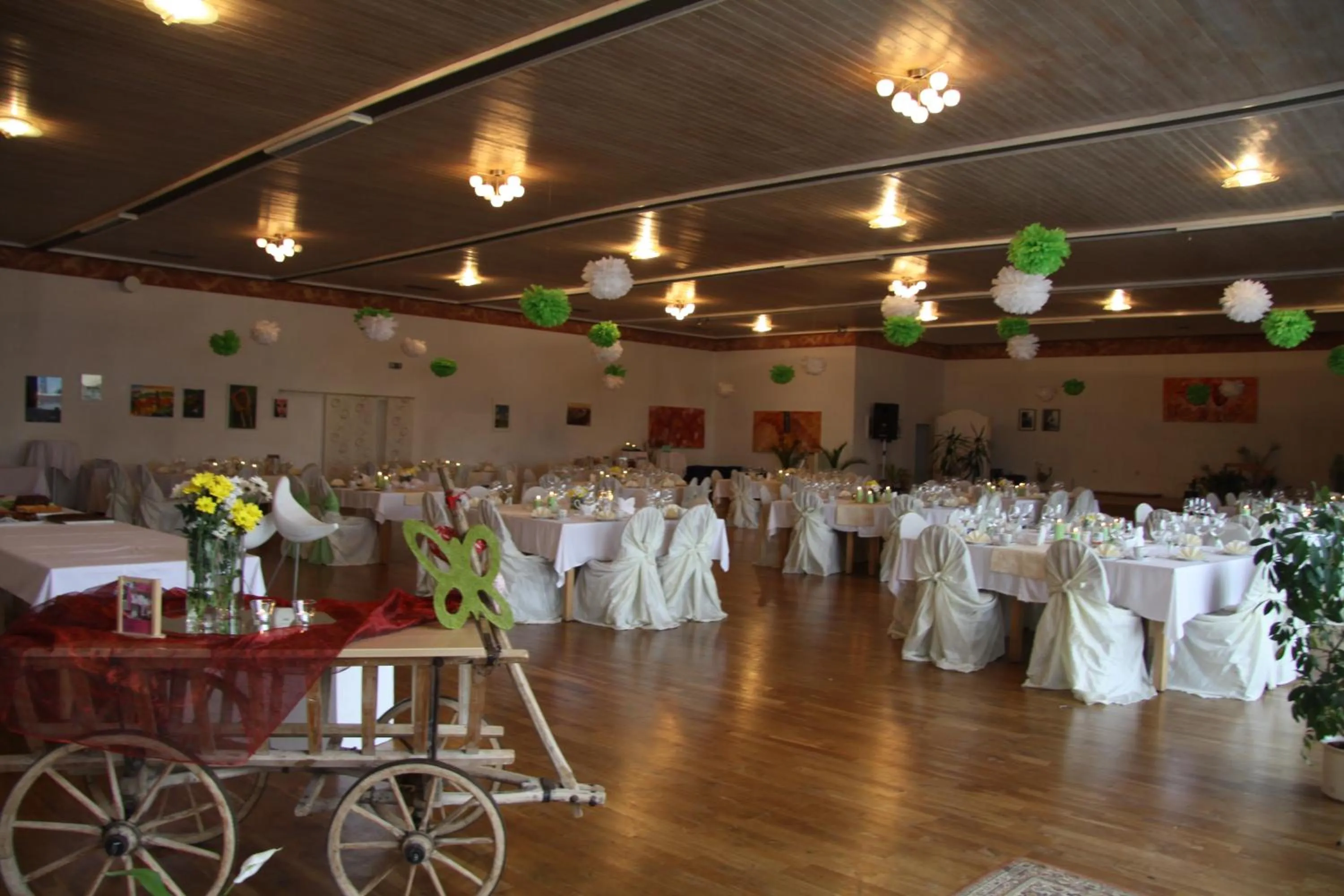 Restaurant/places to eat in Adam & Eva Gasthof Paradies mit Hotel