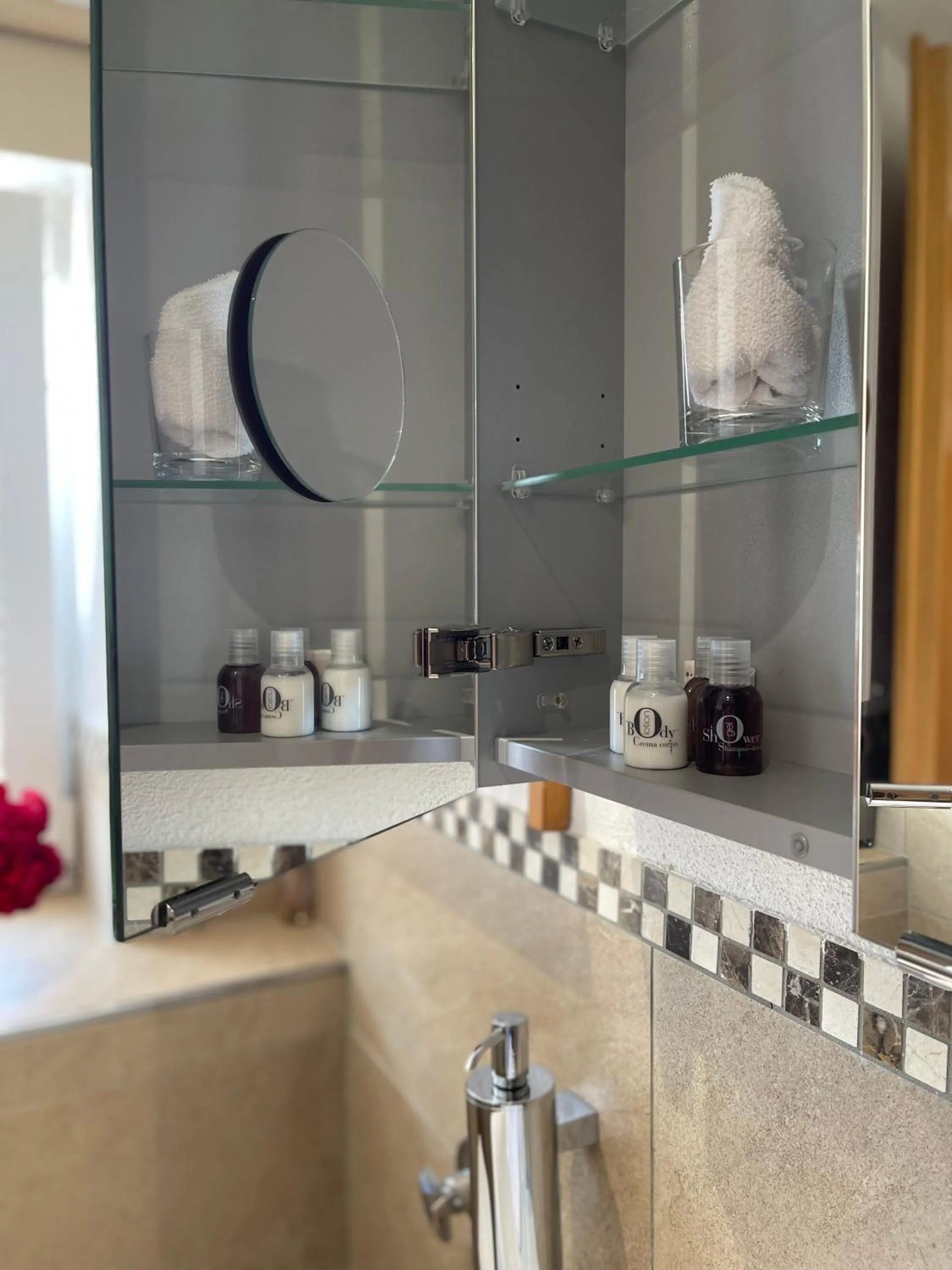 Toilet in Adam & Eva Gasthof Paradies mit Hotel