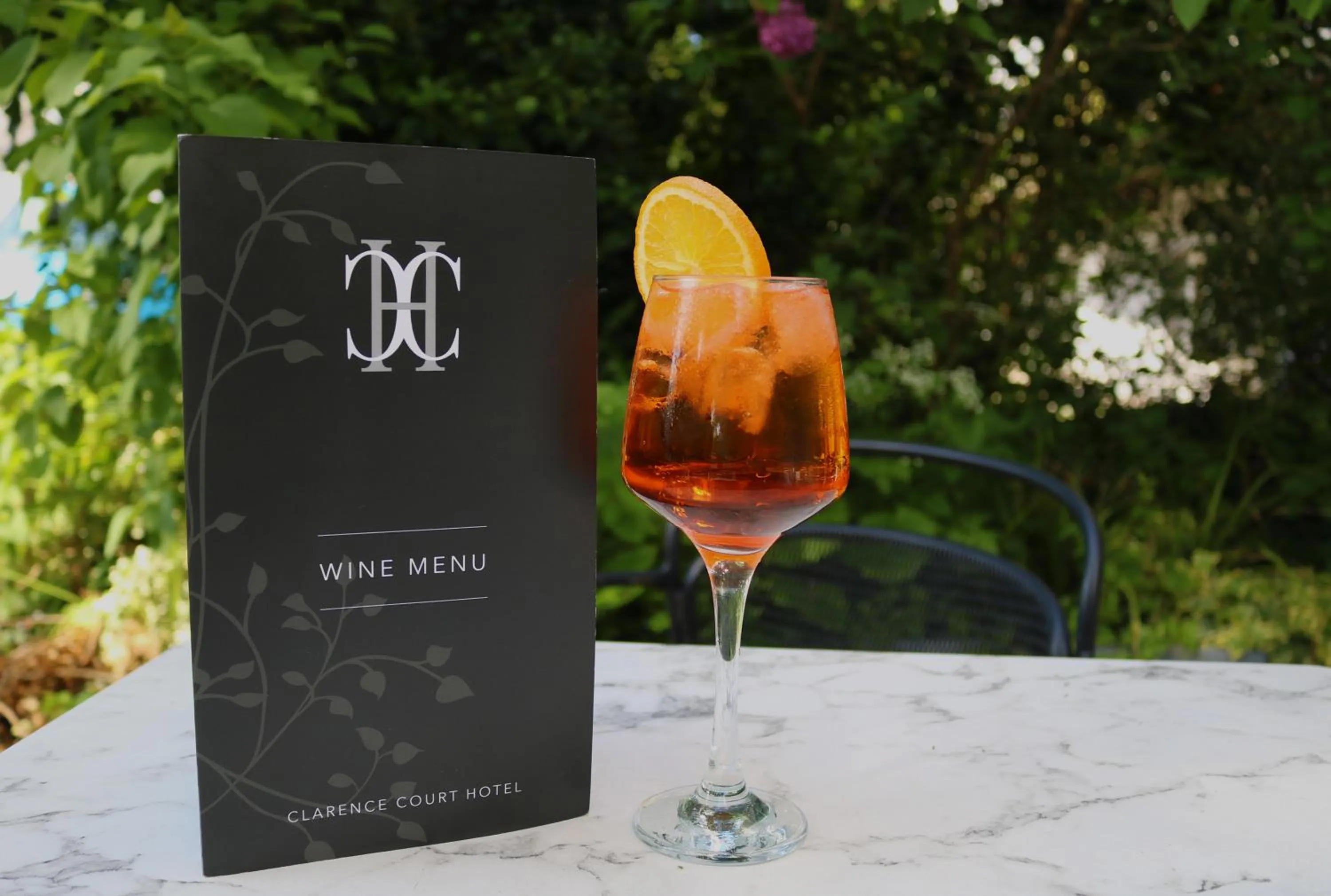 Alcoholic drinks in Clarence Court Hotel