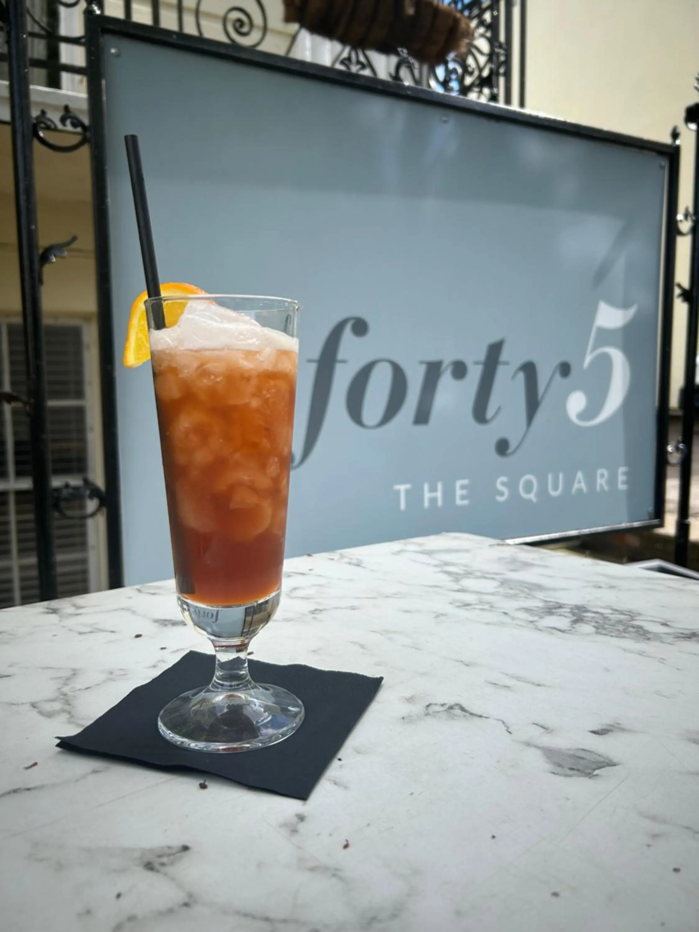 Lounge or bar in Clarence Court Hotel