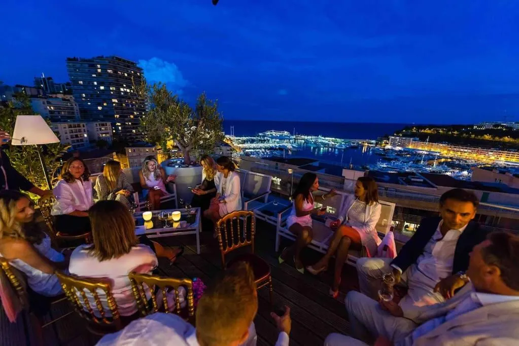 Penthouse Roof 6 pieces à Monaco