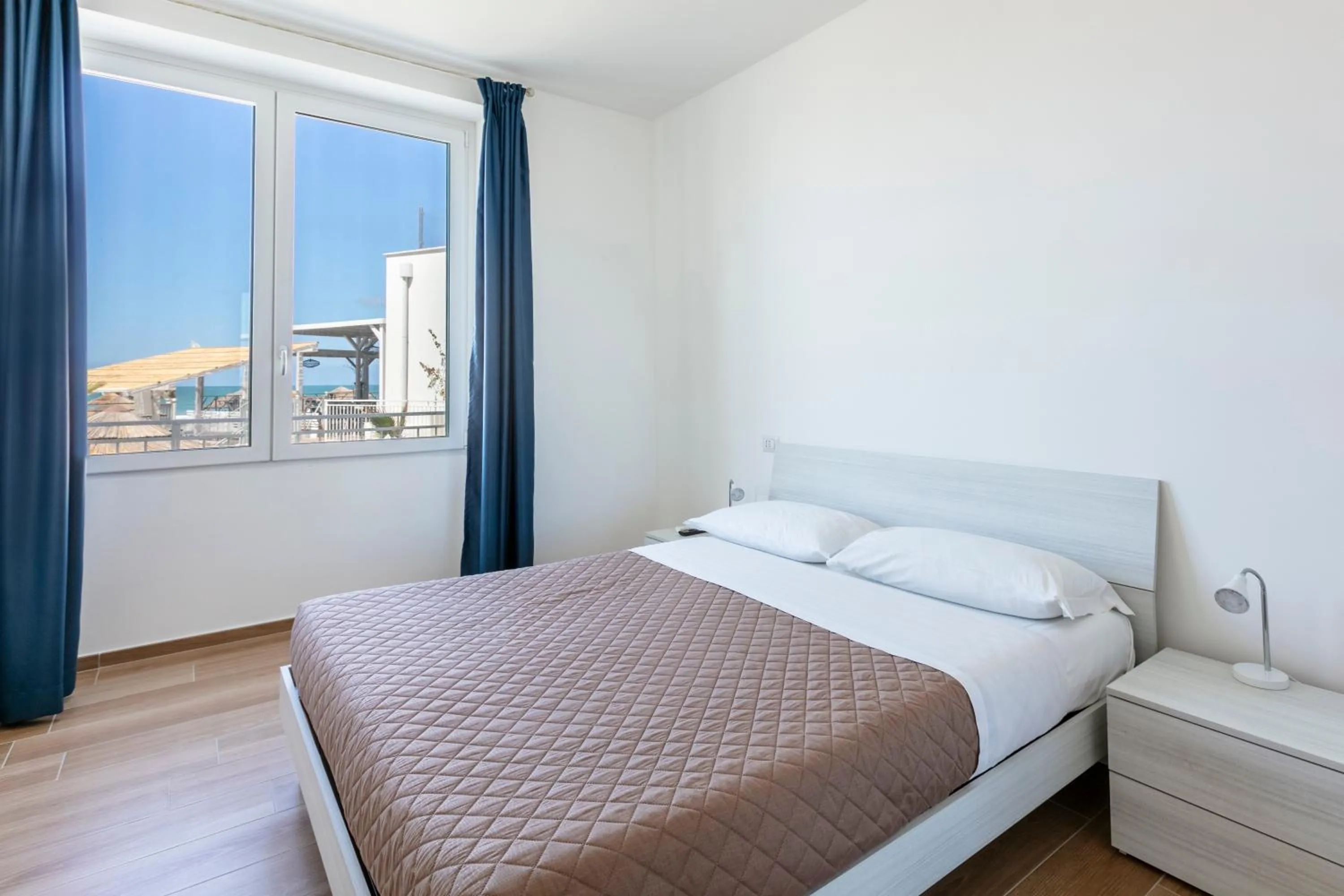 Bed in Residence Torvaianica