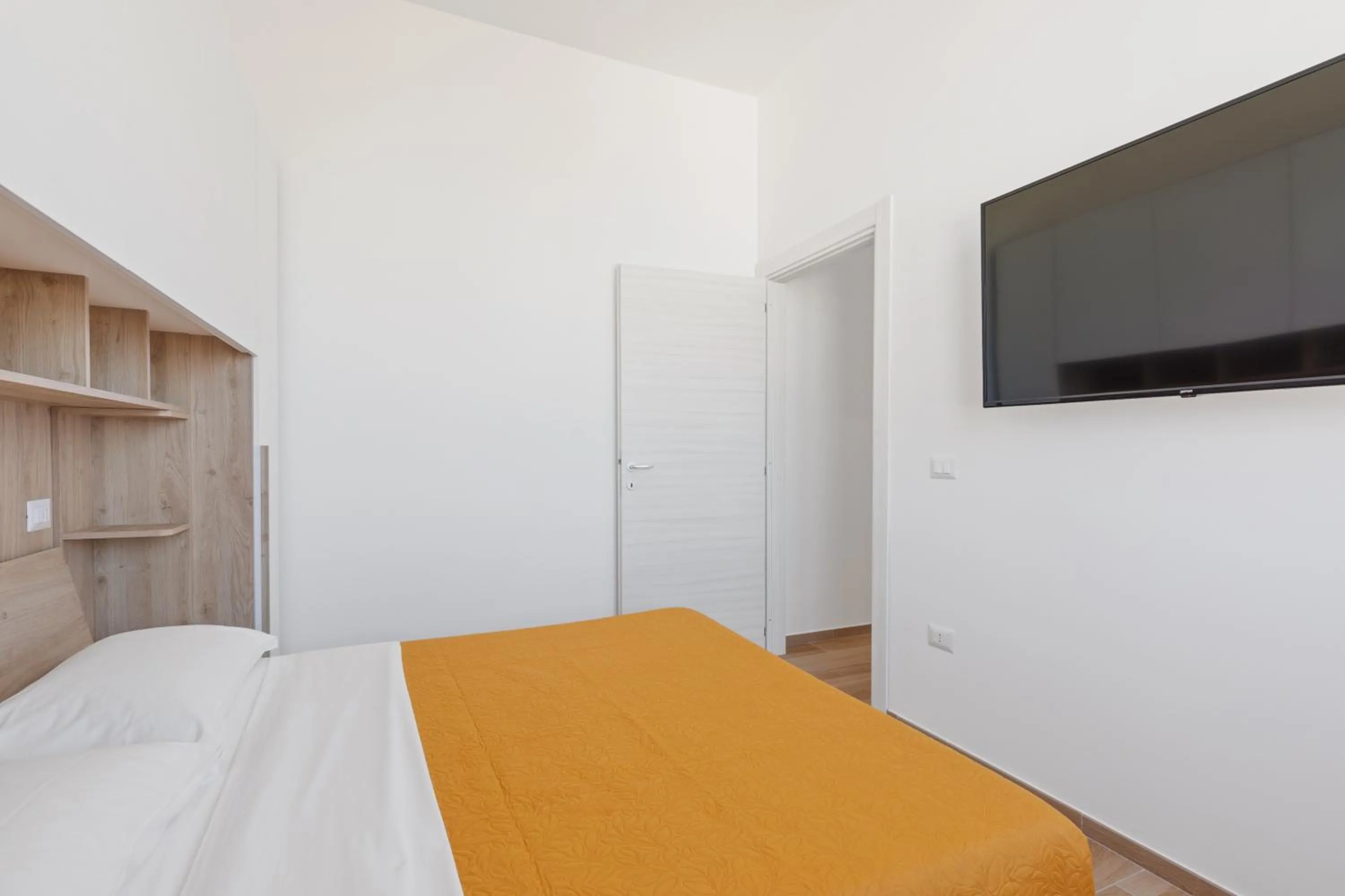 Bed in Residence Torvaianica