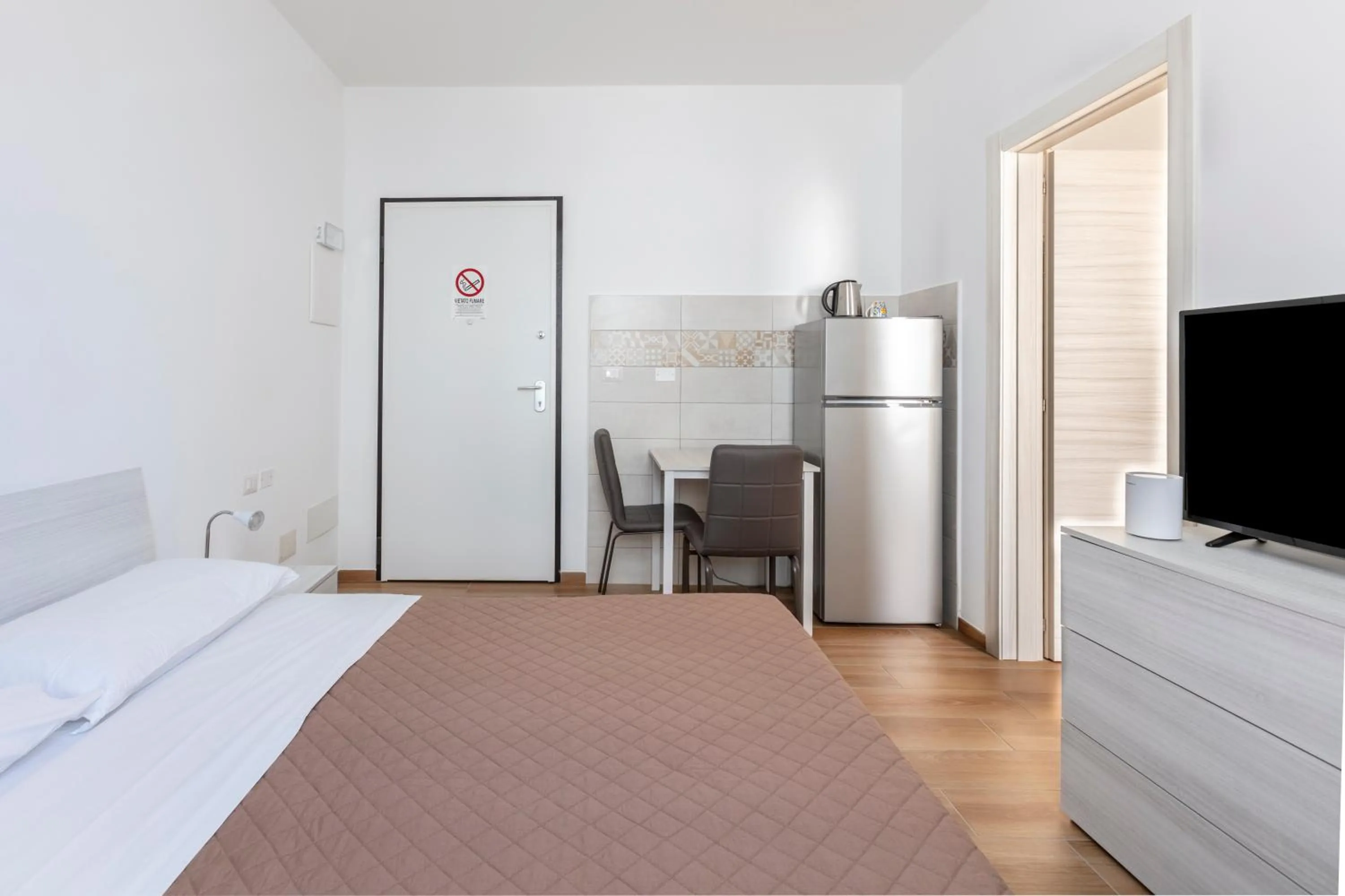 Bed in Residence Torvaianica