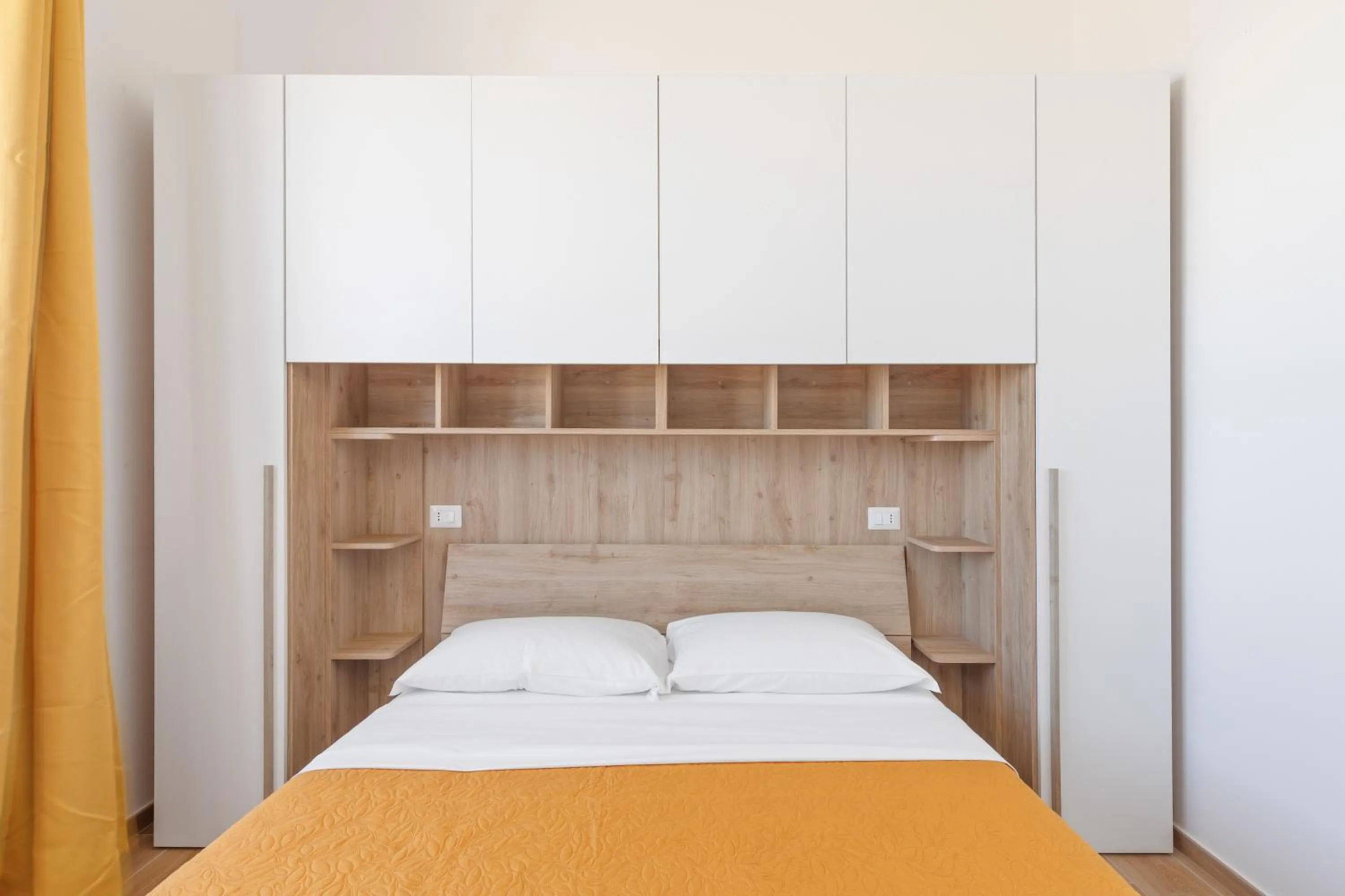 Bed in Residence Torvaianica