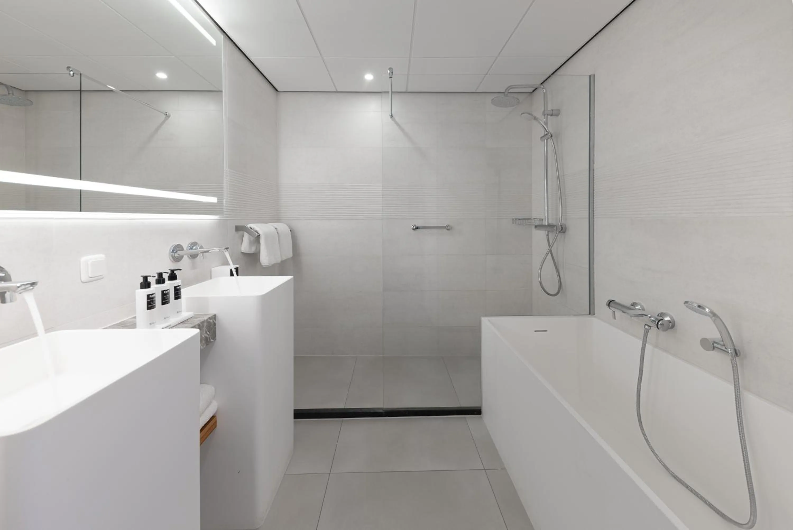 Bathroom in WestCord Strandhotel Seeduyn