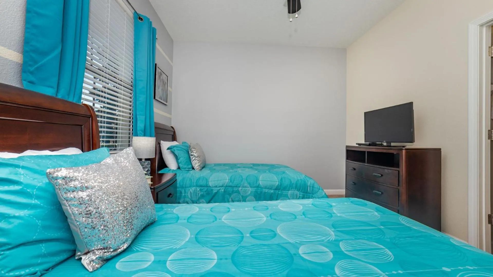 Bed in 1456 Myrtlewood