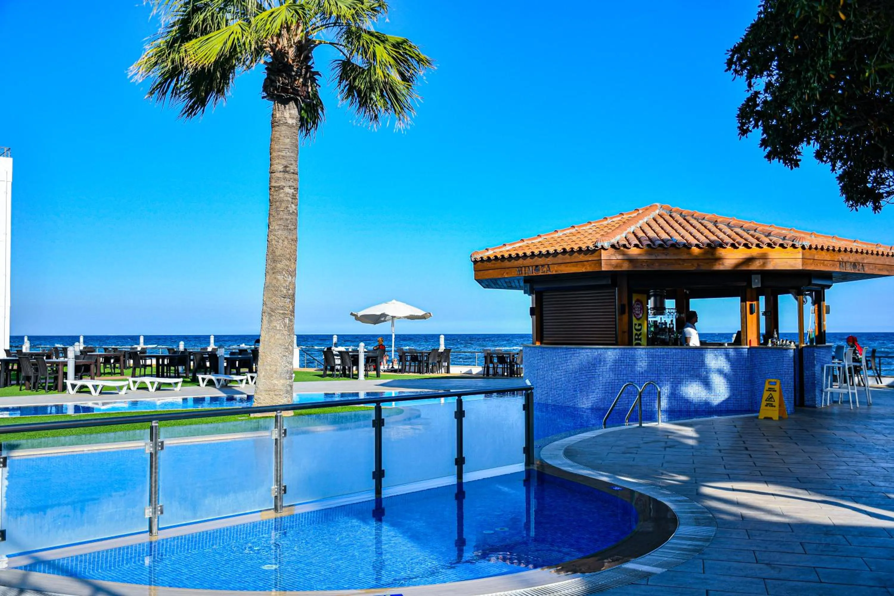 Swimming pool in Mimoza Beach Hotel