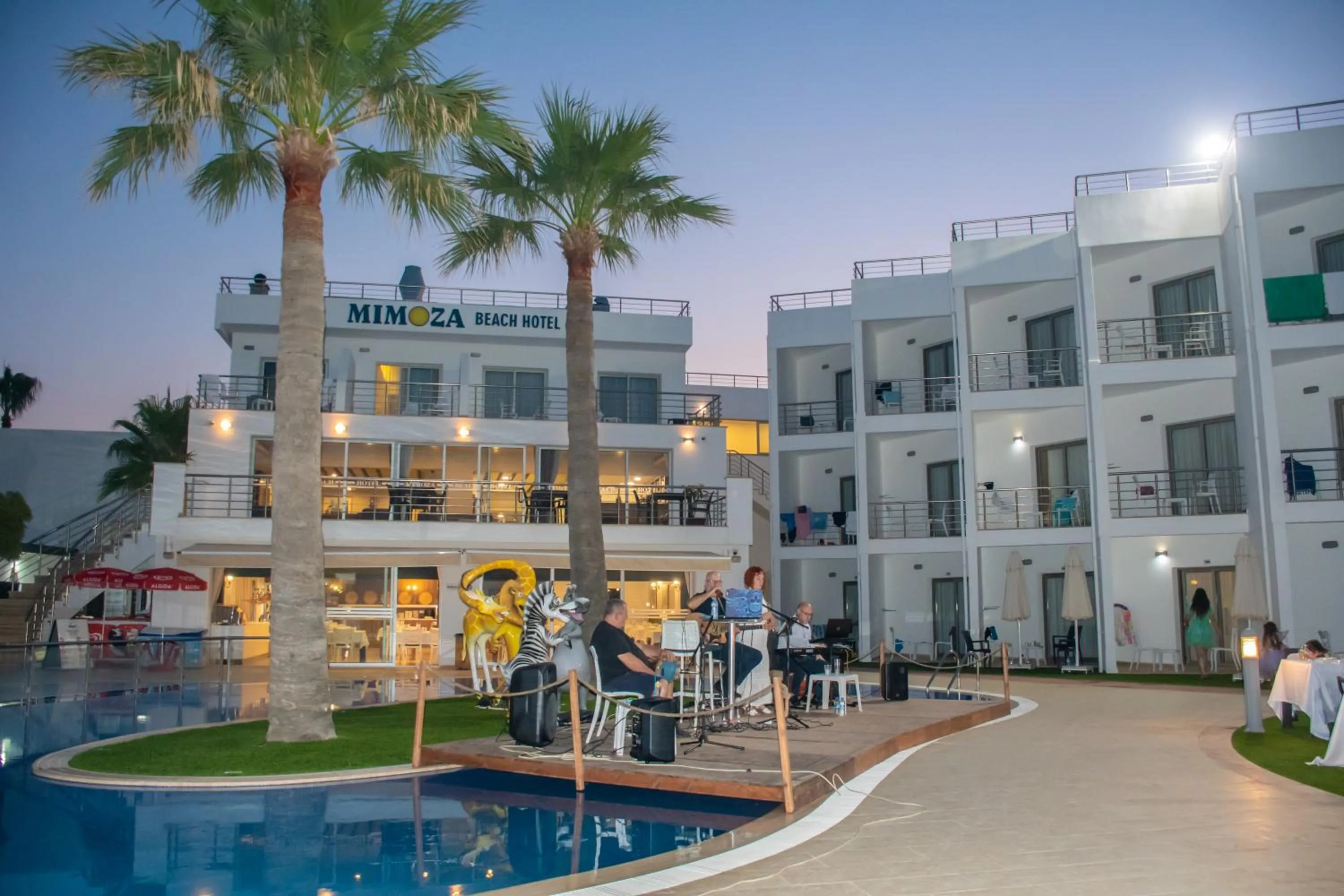 Mimoza Beach Hotel