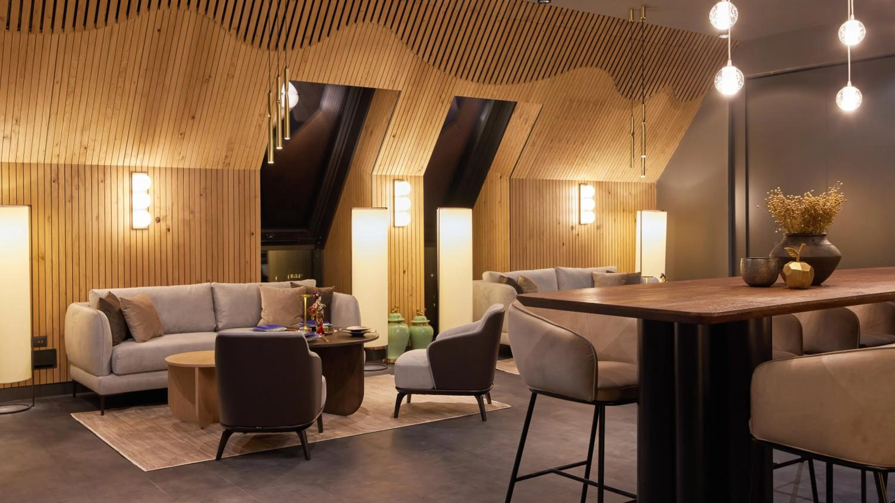 Restaurant/places to eat in Bor Hotel by Karisma