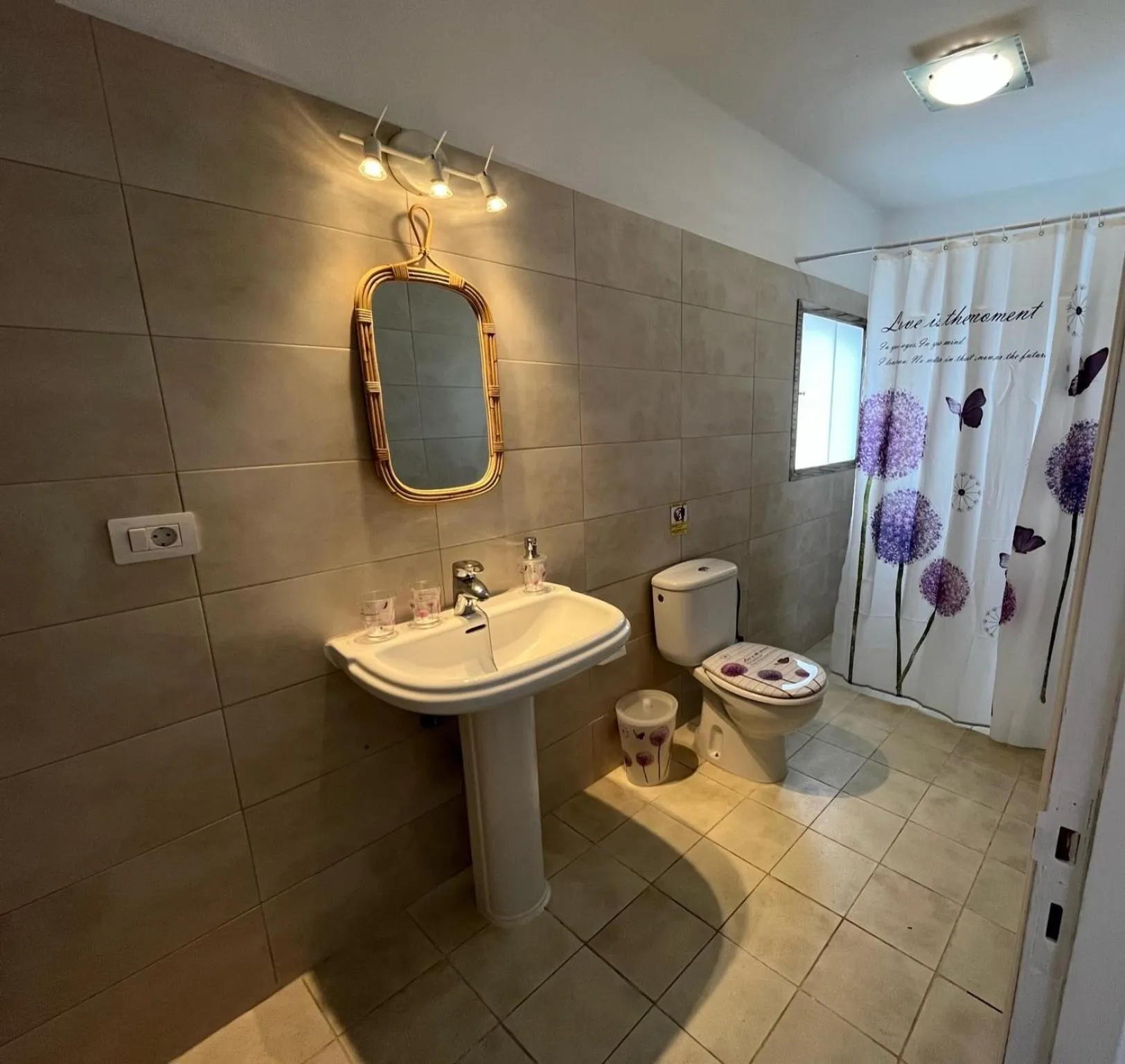 Shower in Villa Estrella Polar