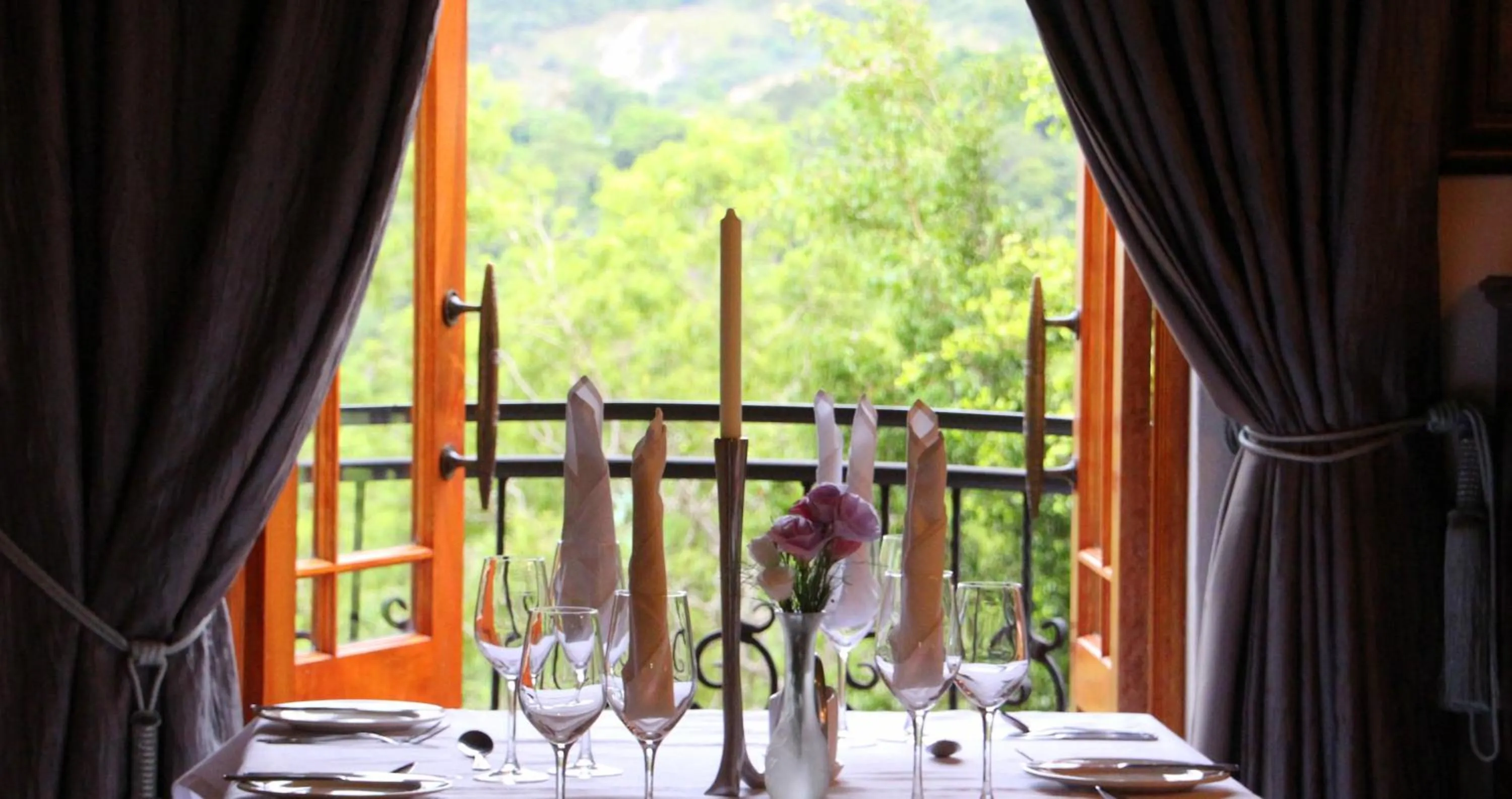 Restaurant/places to eat in La Villa Vita