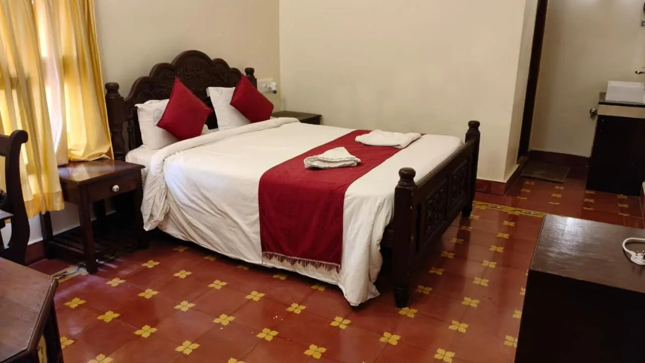 Bed in CHETTINAD HERITAGE WELLNESS RESORTS