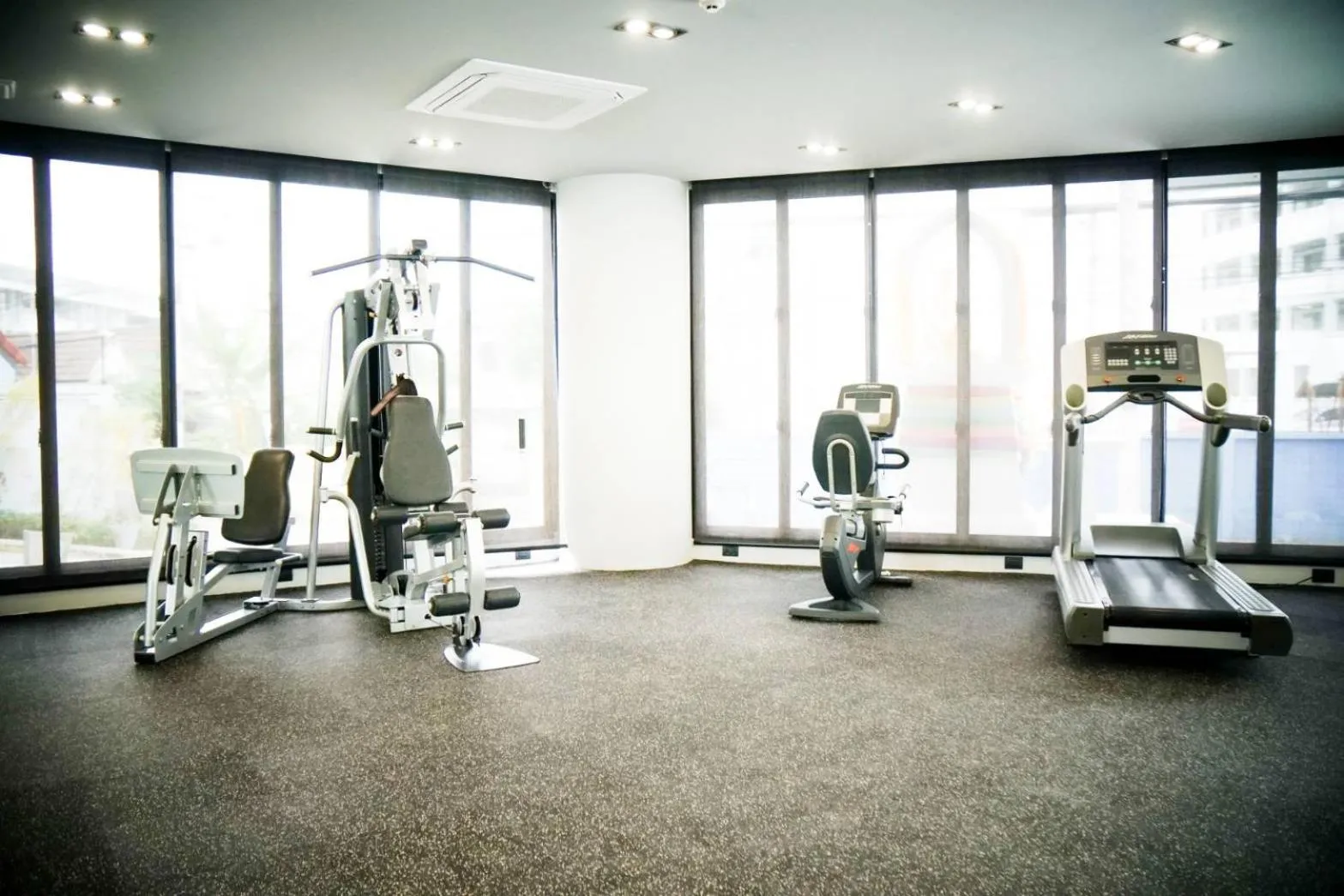 Fitness centre/facilities in Tassanaplace Boutique Hotel (ฺBansuan)
