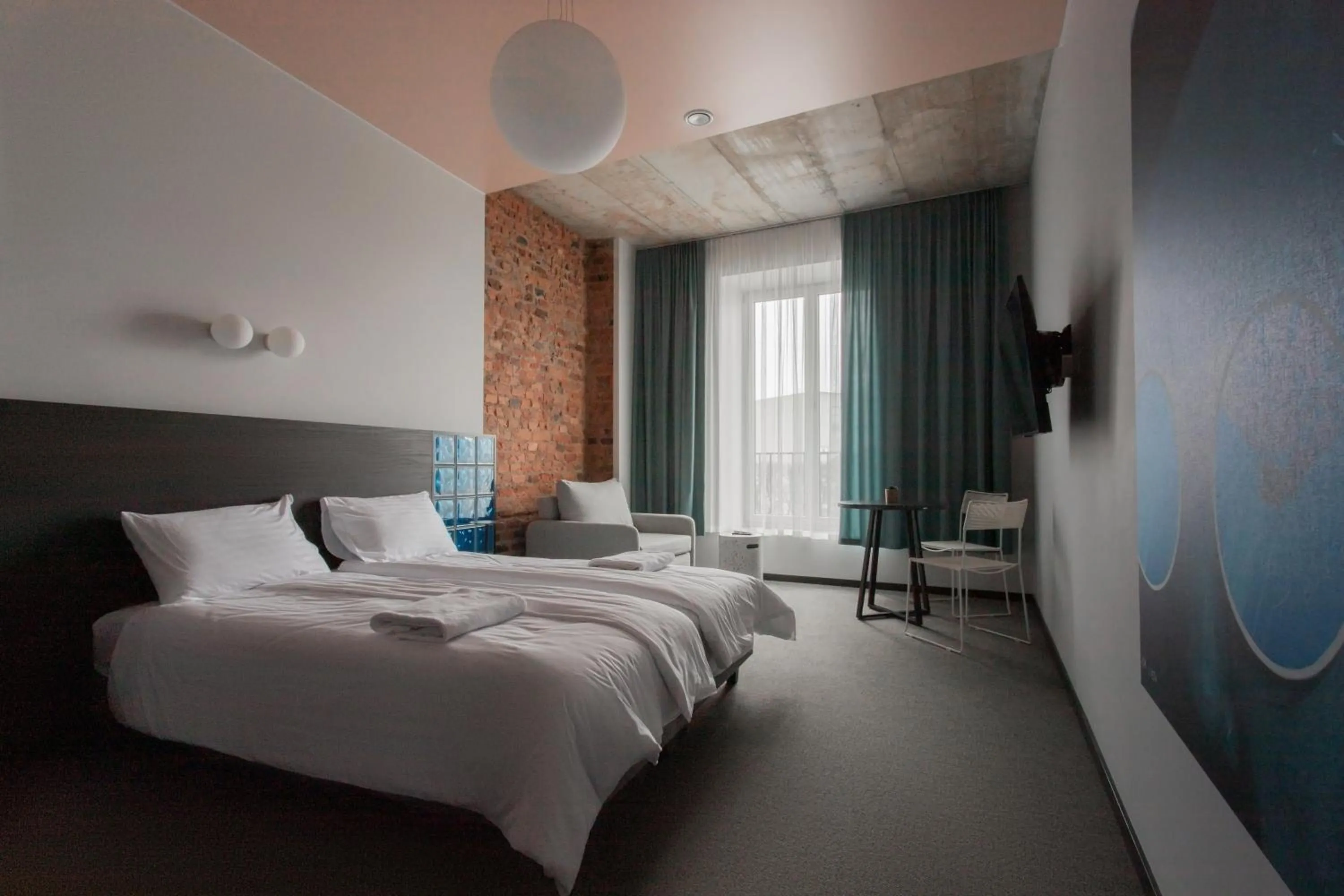 Bed in Resume apartments