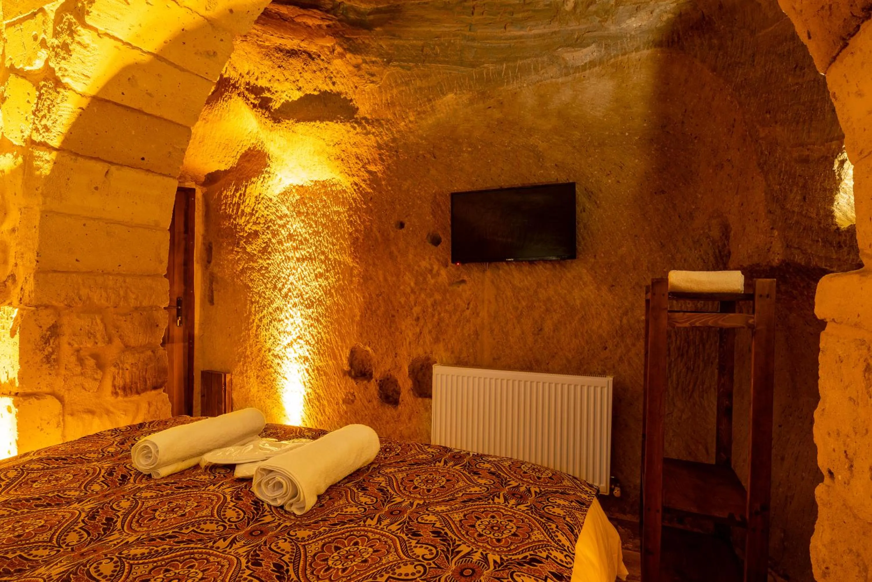 Bedroom, Bed in Cappadocia Snora Cave