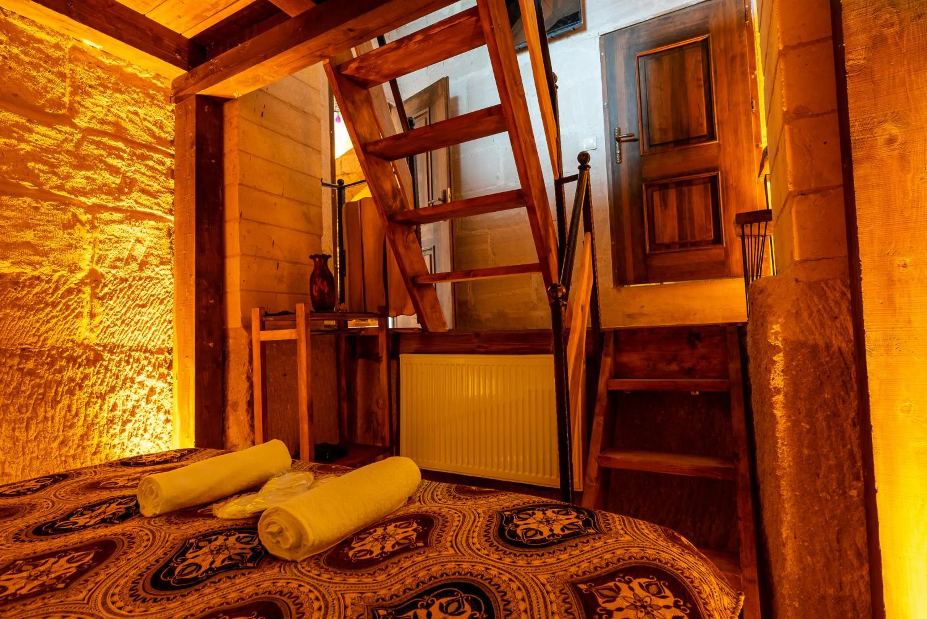 Bedroom, Bed in Cappadocia Snora Cave