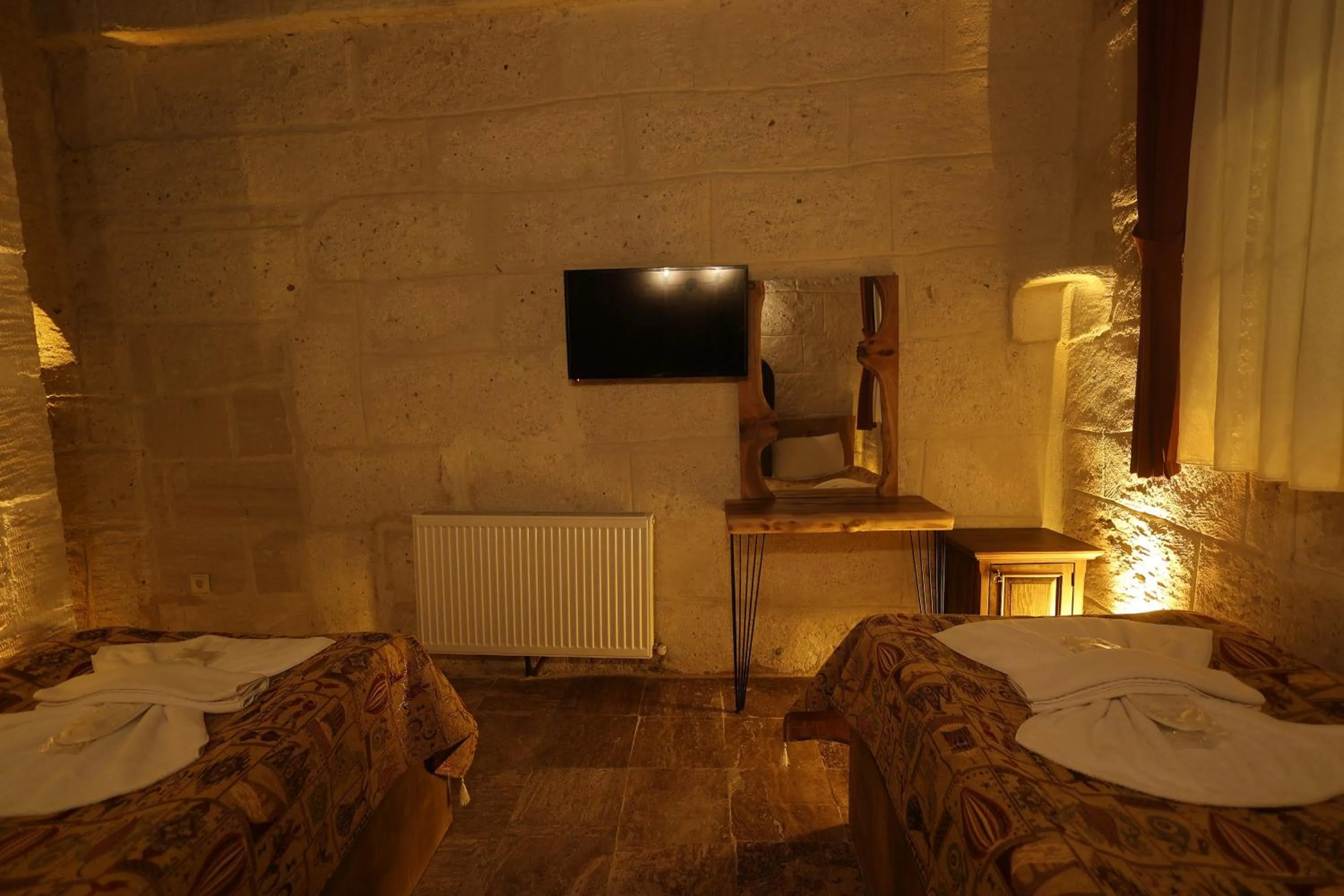 Bed in Cappadocia Snora Cave