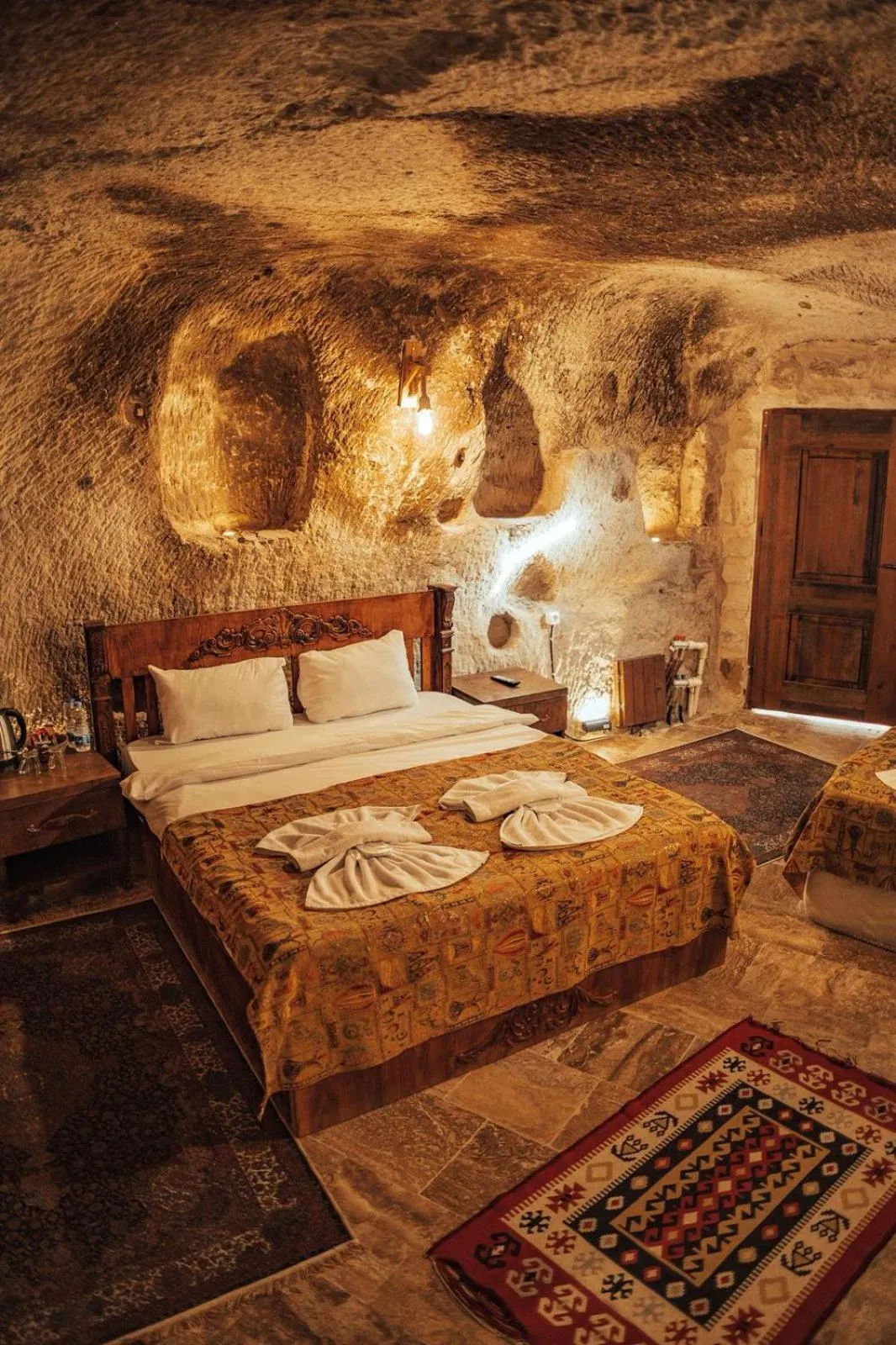 Bed in Cappadocia Snora Cave