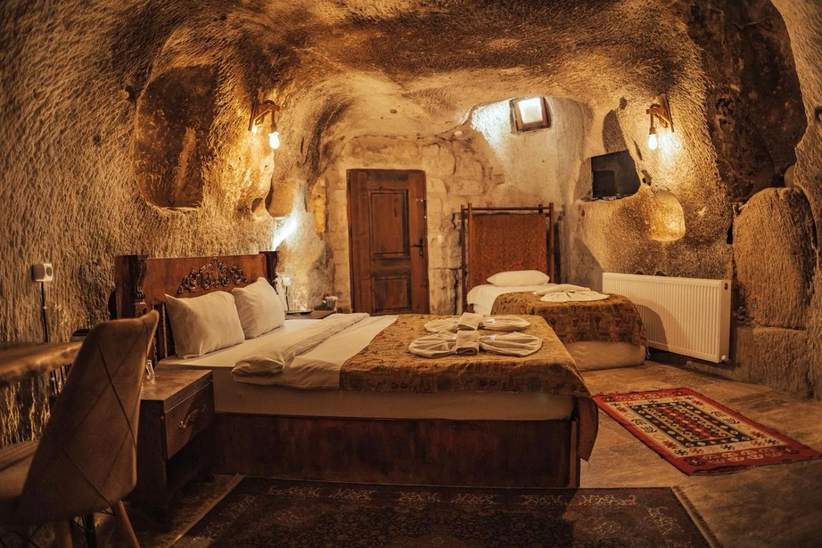 Living room, Bed in Cappadocia Snora Cave