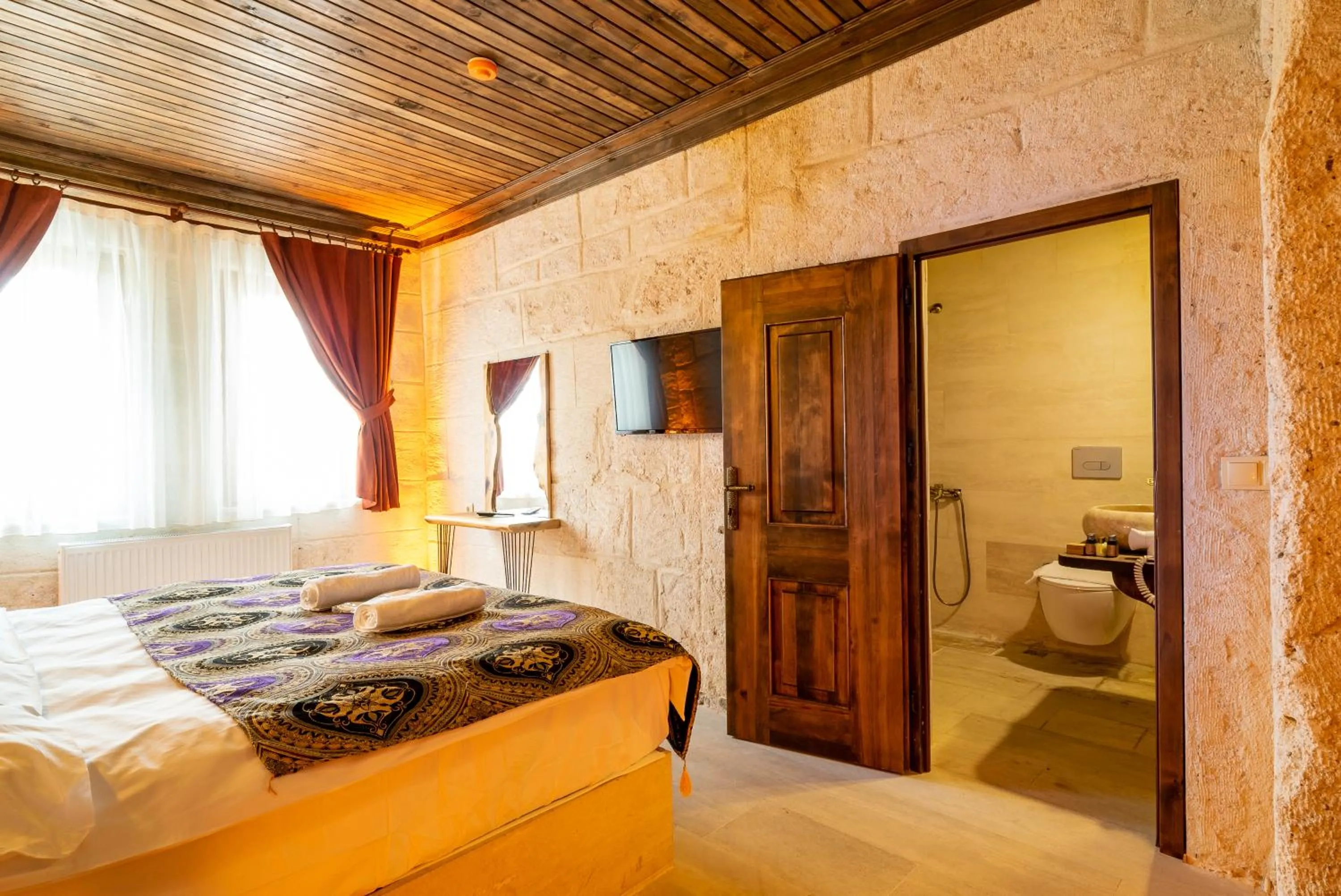 Bedroom, Bed in Cappadocia Snora Cave