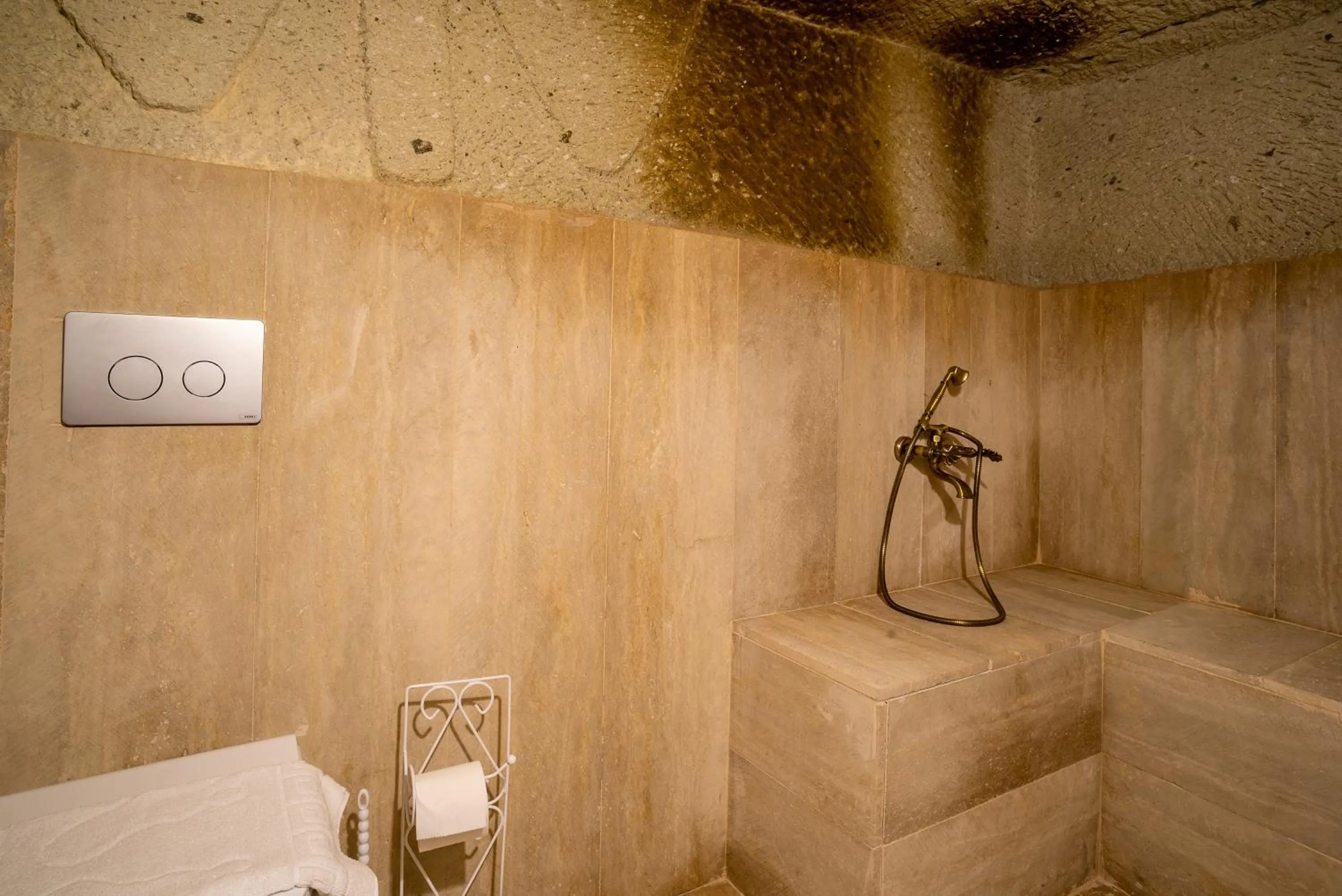 Bathroom in Cappadocia Snora Cave