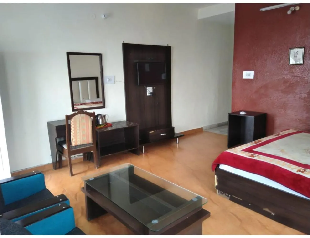 Bed in Shining Star Resort, Khajjiar