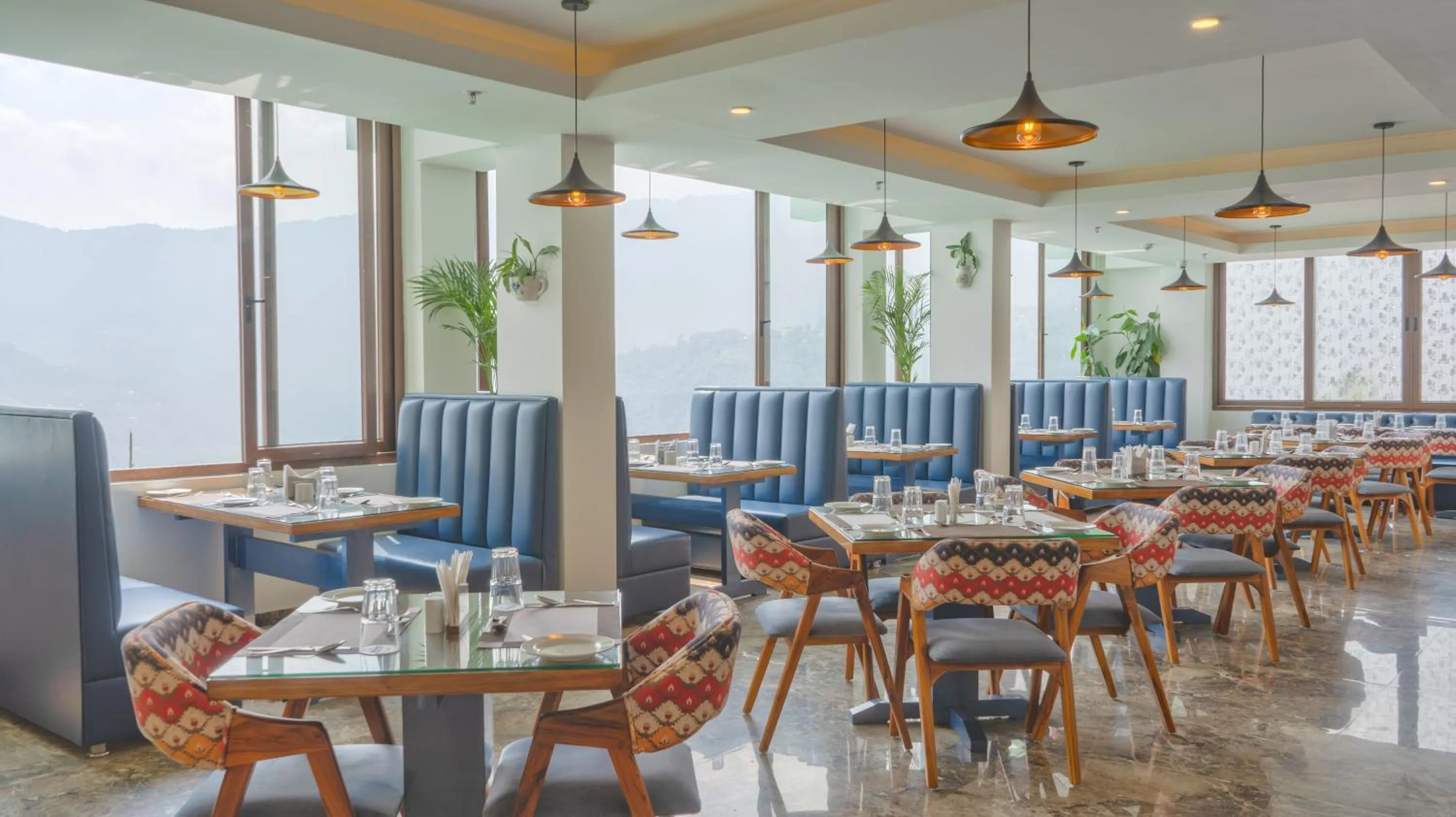 Restaurant/places to eat in Days Inn by Wyndham Gangtok Tadong